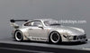 Auto a escala marca Aurora Model, Modelo RWB Liquid Silver - Chido Toys