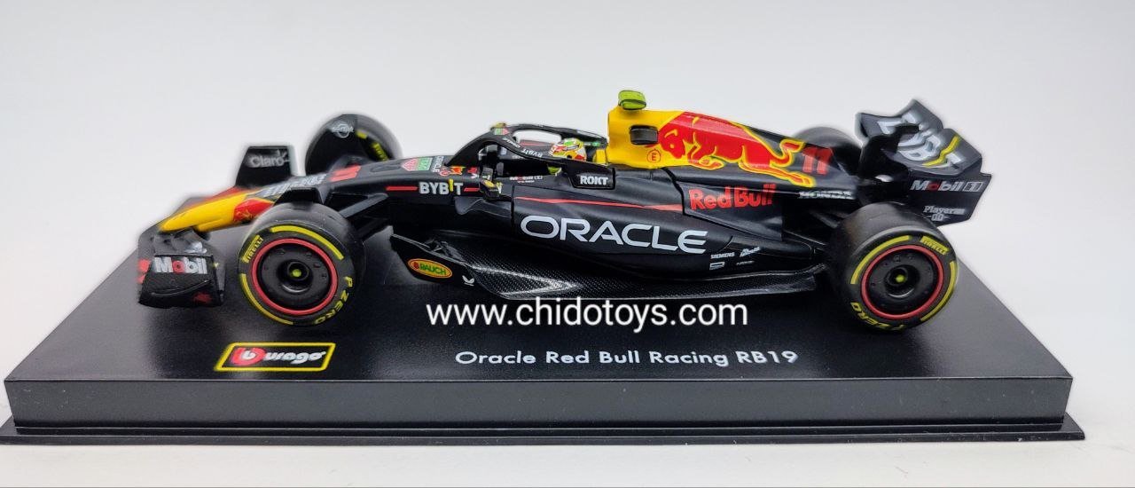 Auto a escala marca Bburago, Edición de Lujo, RebBull Modelo RB19, Sergio Checo Pérez. - Chido Toys