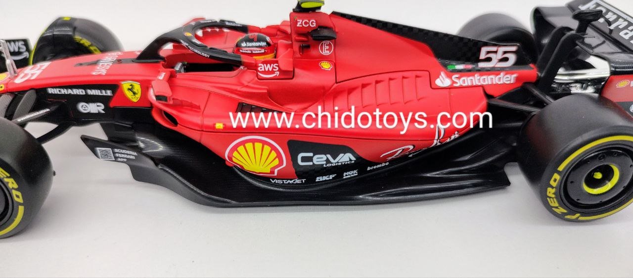 Auto a escala marca Bburago, Modelo F1 #55, SF23 Carlos Sainz - Chido Toys