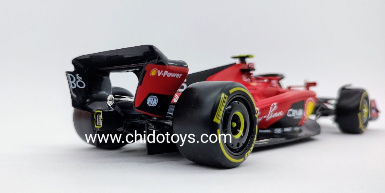 Auto a escala marca Bburago, Modelo F1 #55, SF23 Carlos Sainz - Chido Toys