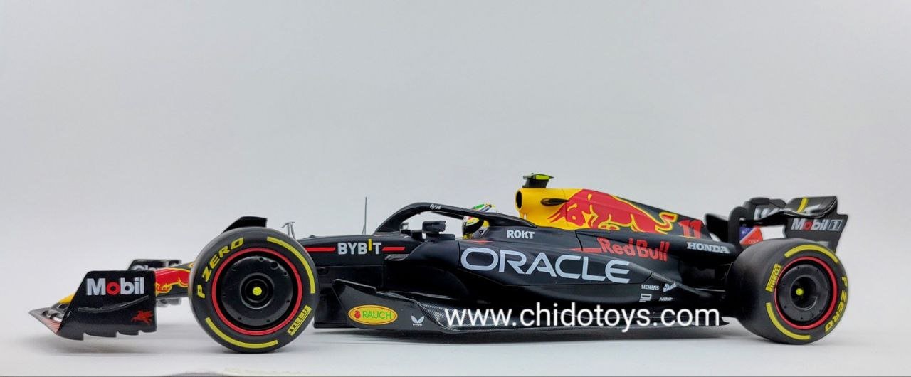 Auto a escala marca Bburago, Modelo RB19, F1 #11, Sergio "Checo" Pérez - Chido Toys