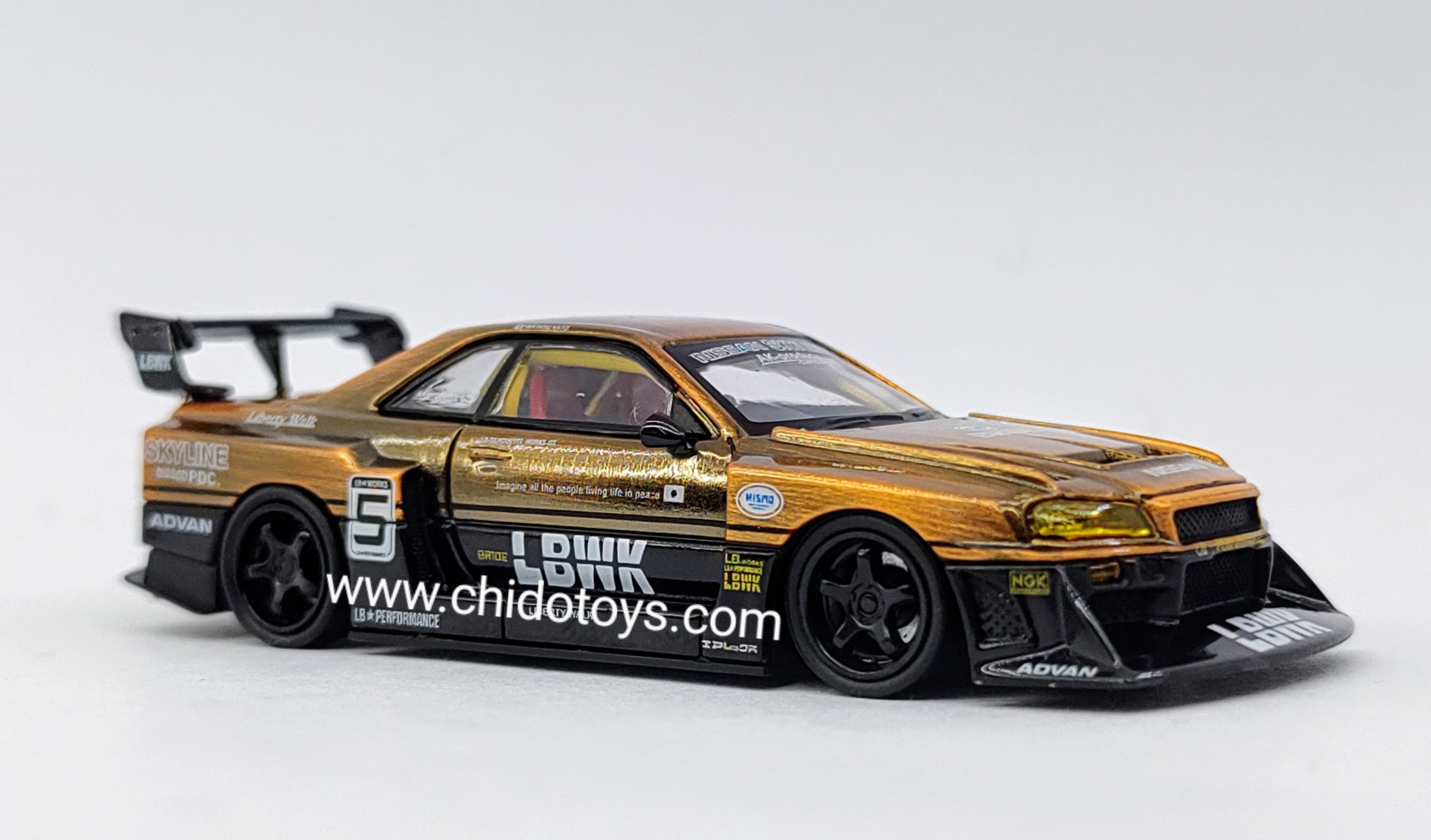 Auto a escala marca CM Model, Modelo LB - ER34 Super Silhouette Nissan Skyline Bronze - Chido Toys