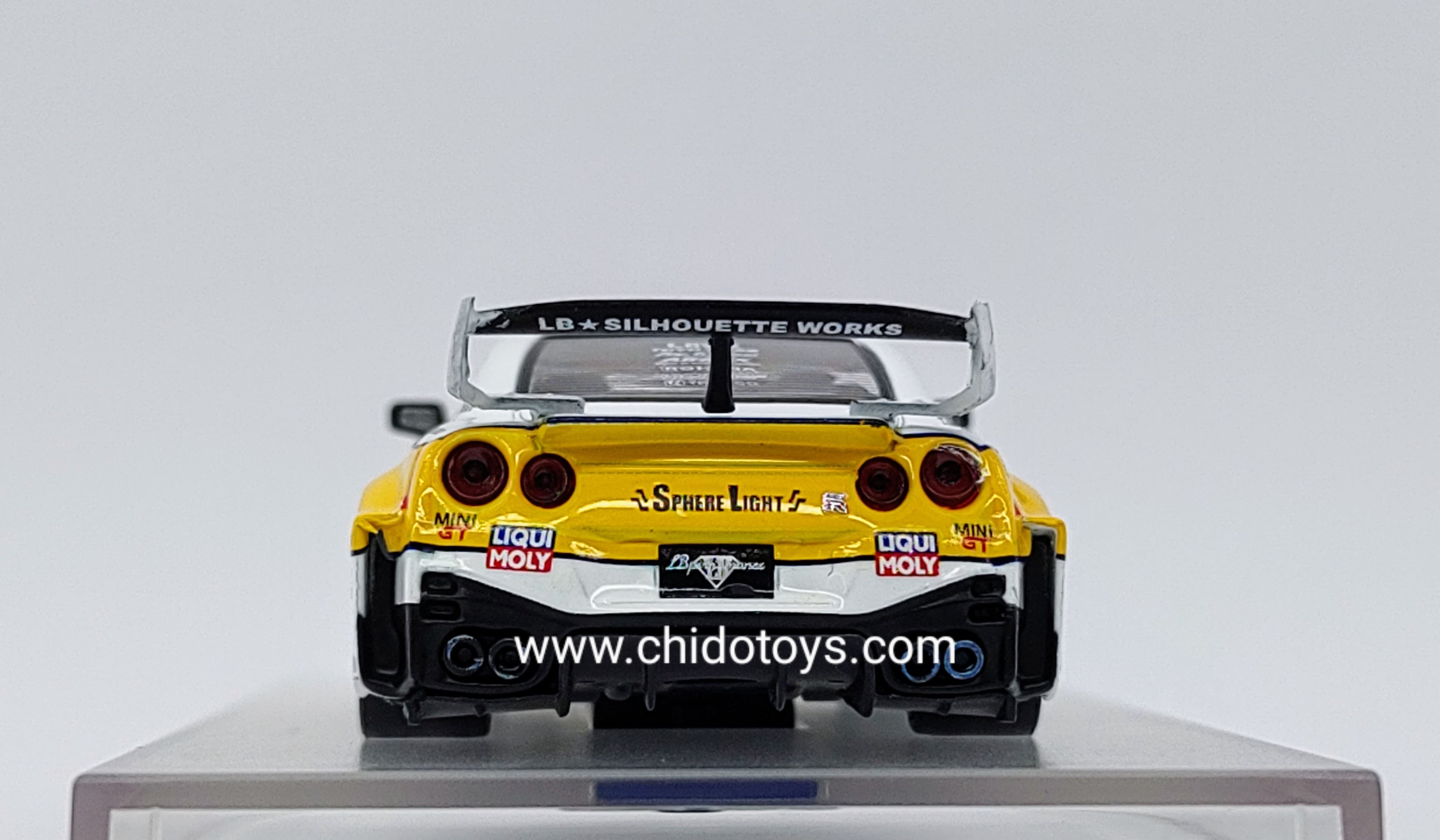 Auto a escala marca CM Models, Modelo Nissan 35 GT - RR LB Silhouette Works - Chido Toys