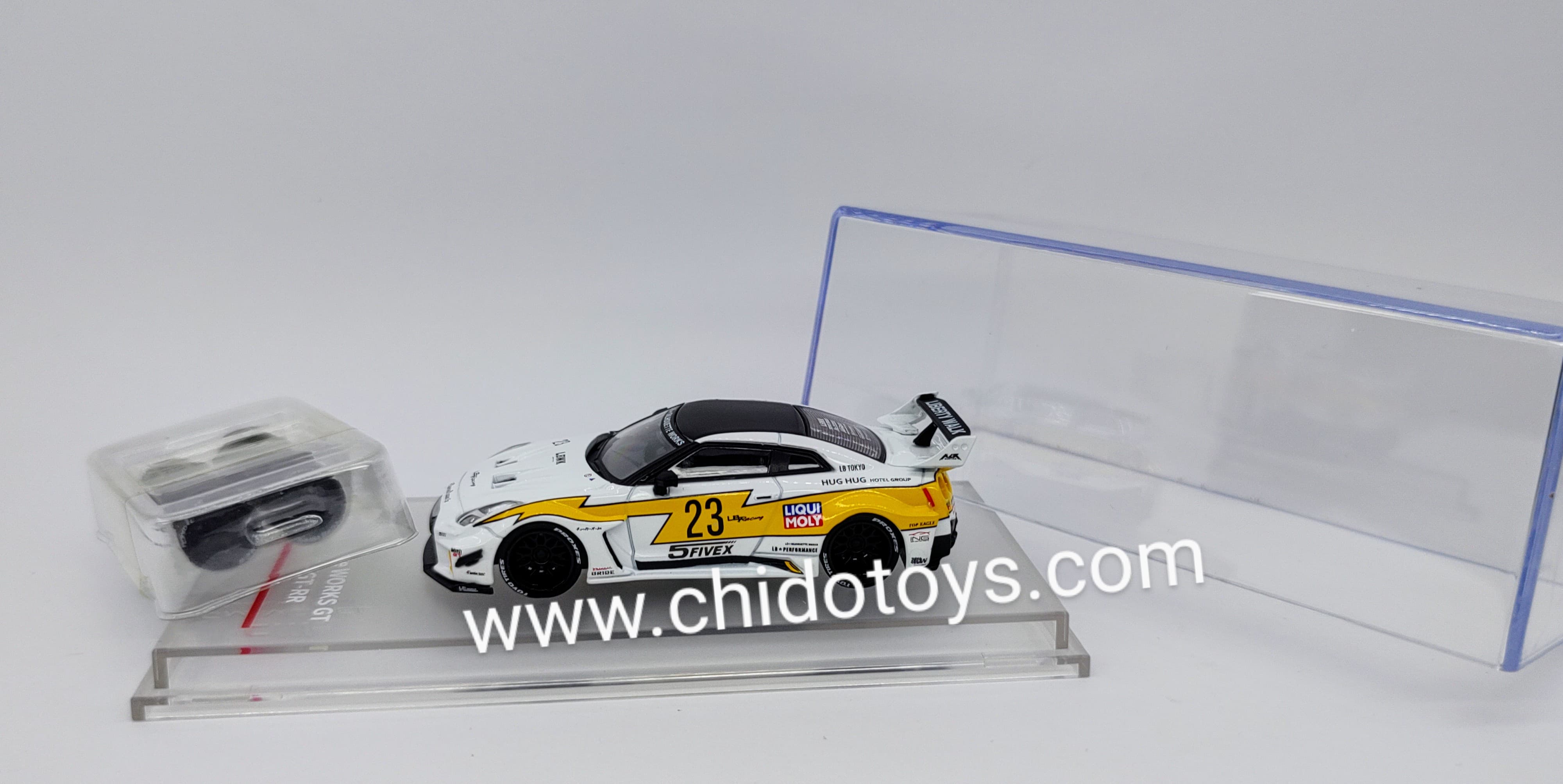 Auto a escala marca CM Models, Modelo Nissan 35 GT - RR LB Silhouette Works - Chido Toys