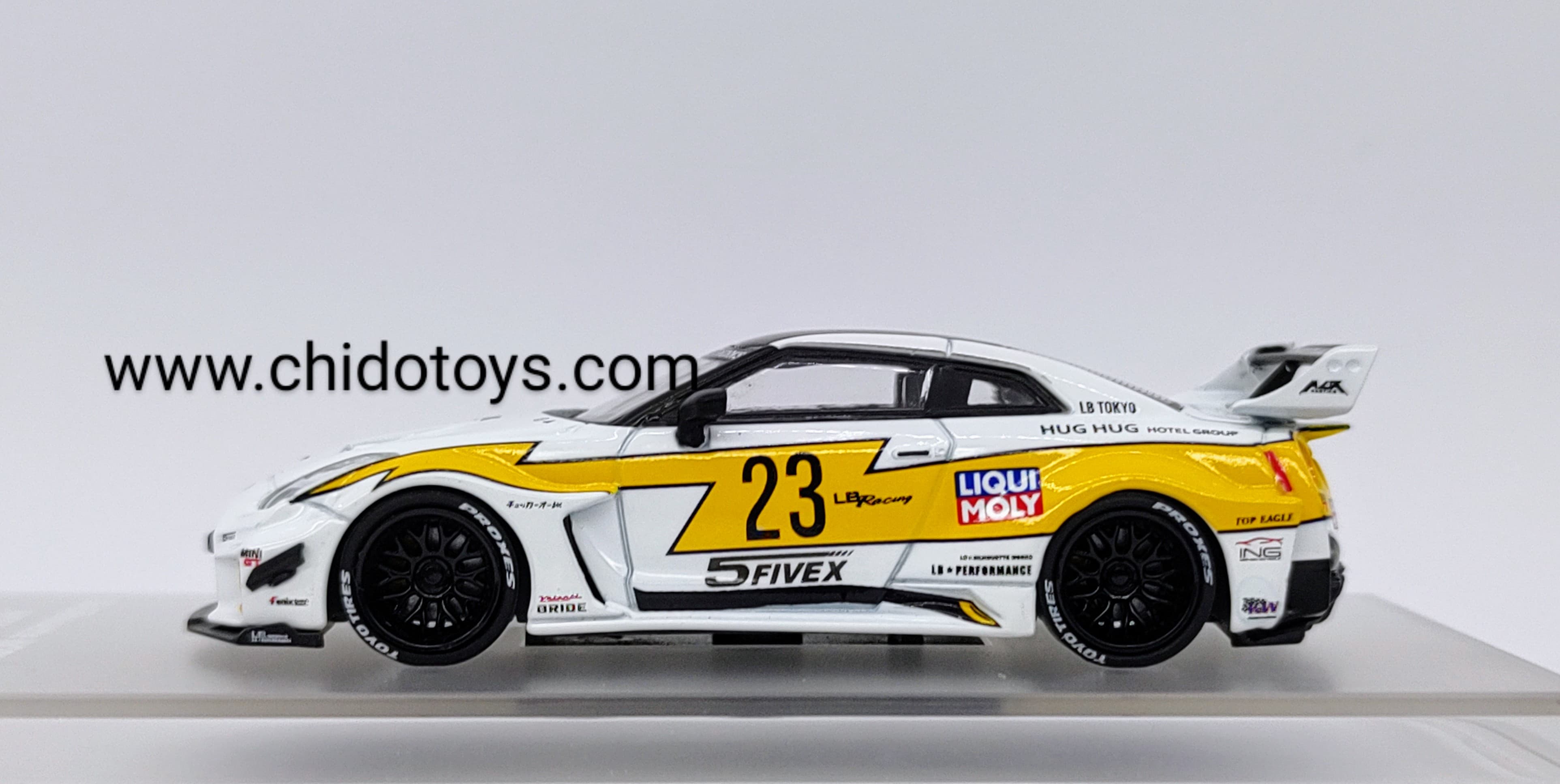 Auto a escala marca CM Models, Modelo Nissan 35 GT - RR LB Silhouette Works - Chido Toys