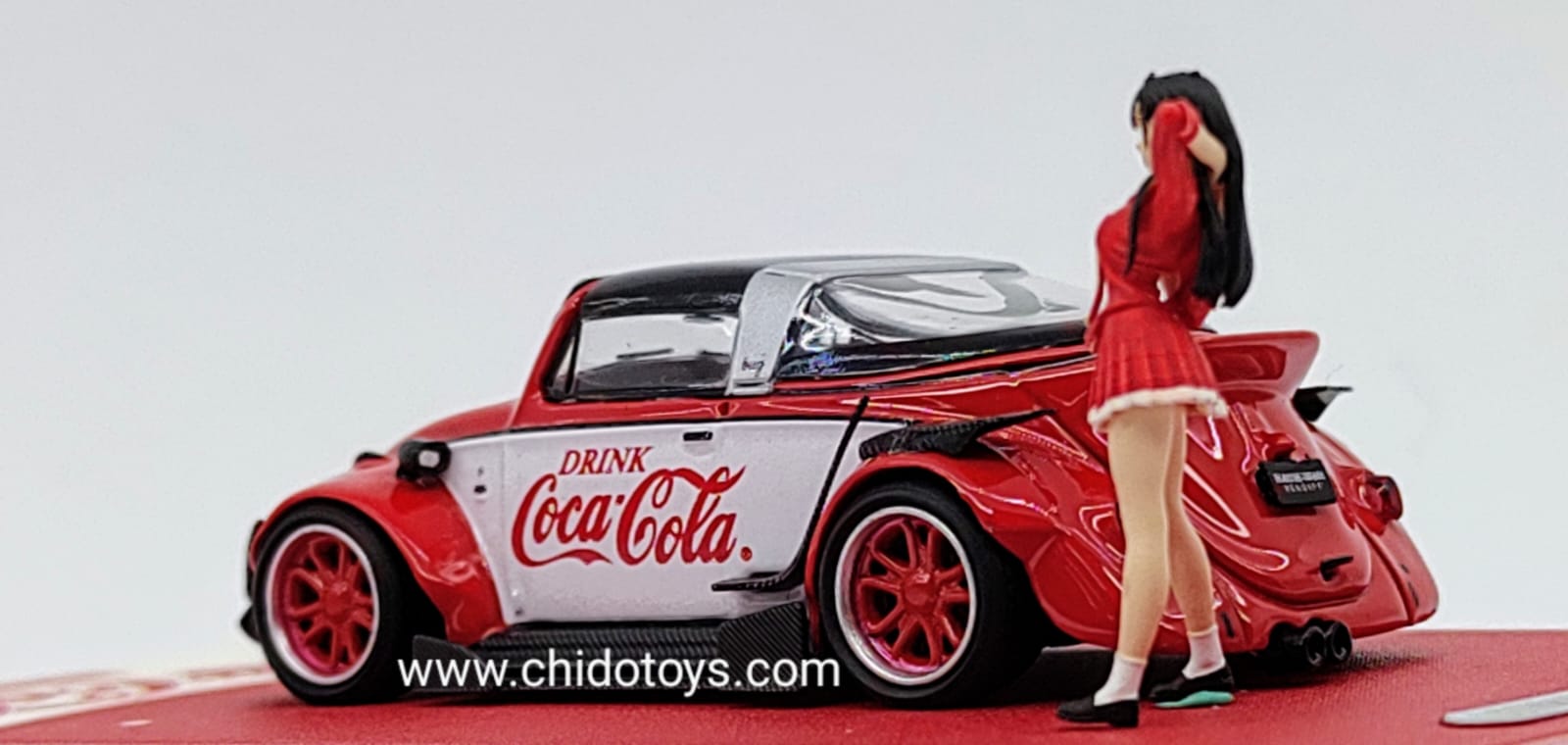 Auto a escala marca Cool Car, Modelo Beetle - Chido Toys