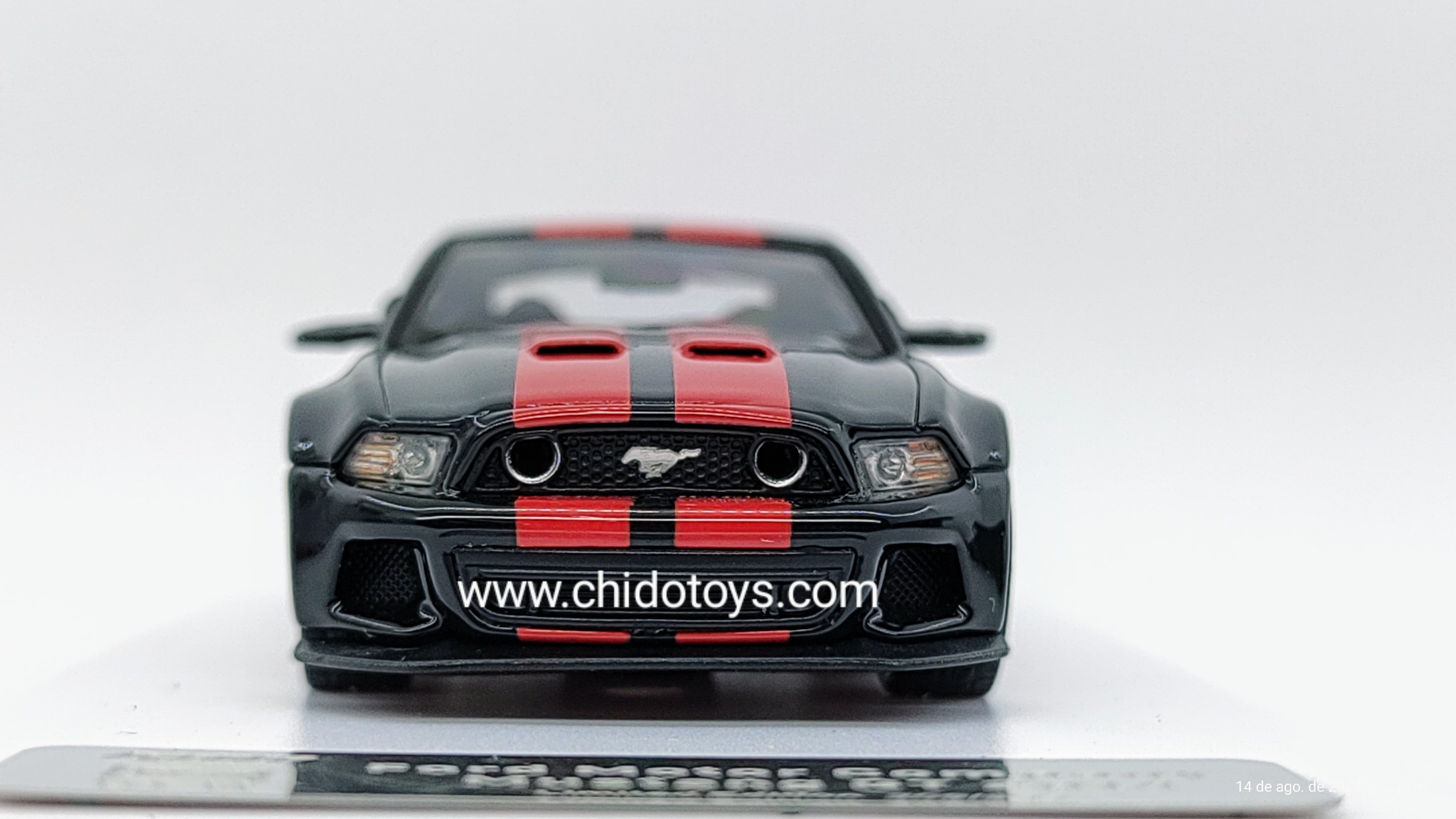 Auto a escala marca DCM, Modelo Mustang GT 2014 - Chido Toys