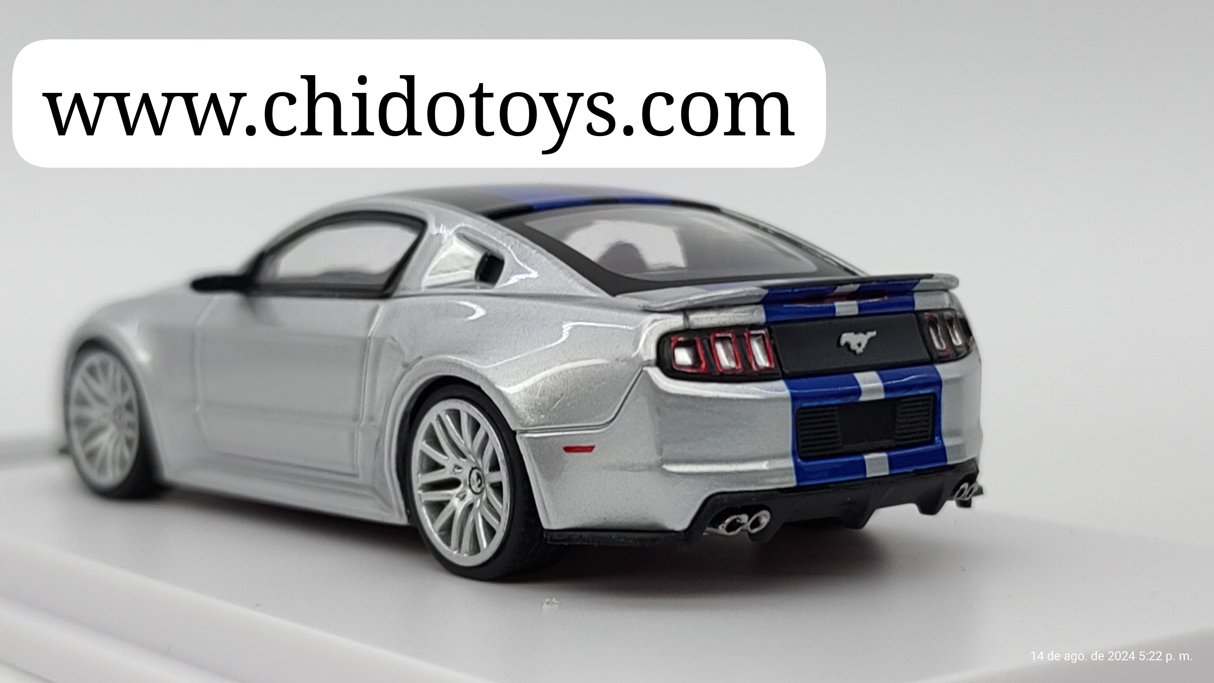 Auto a escala marca DCM, Modelo Mustang GT 2014 - Chido Toys