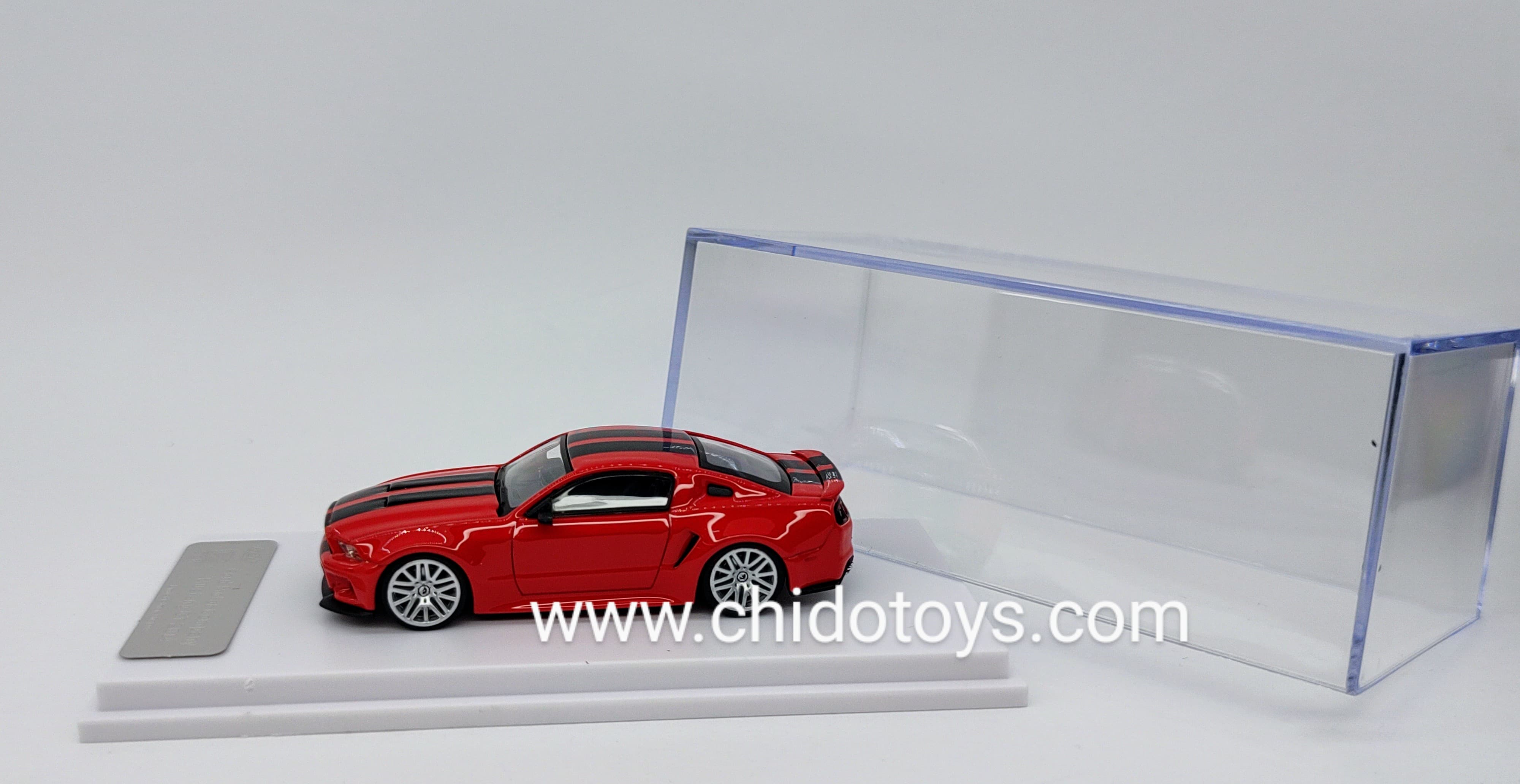 Auto a escala marca DCM, Modelo Mustang GT 2014 - Chido Toys