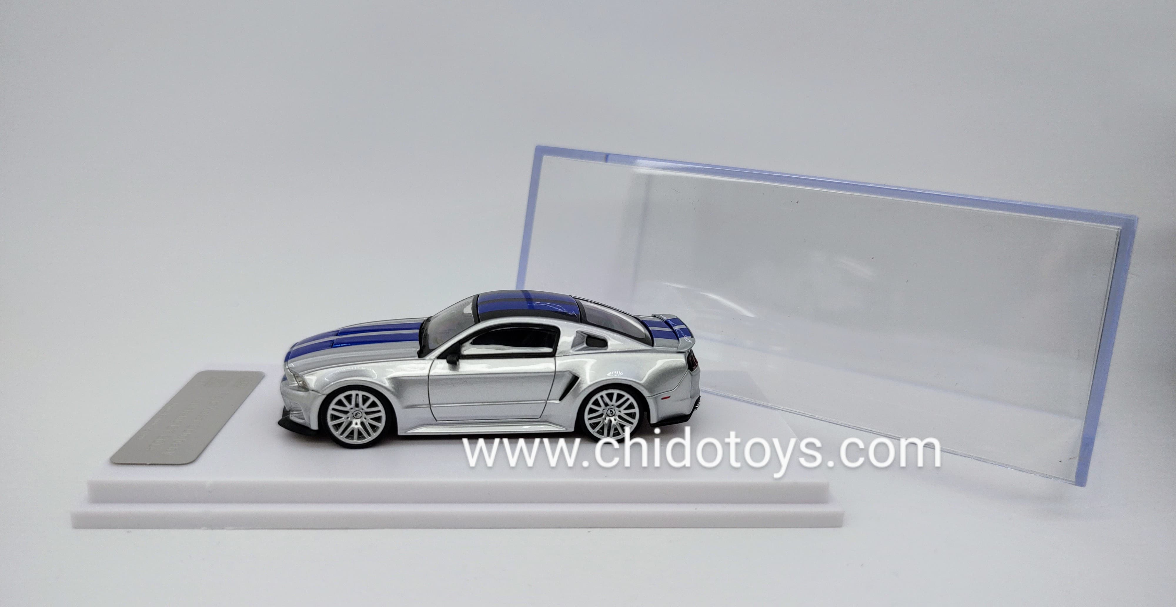 Auto a escala marca DCM, Modelo Mustang GT 2014 - Chido Toys