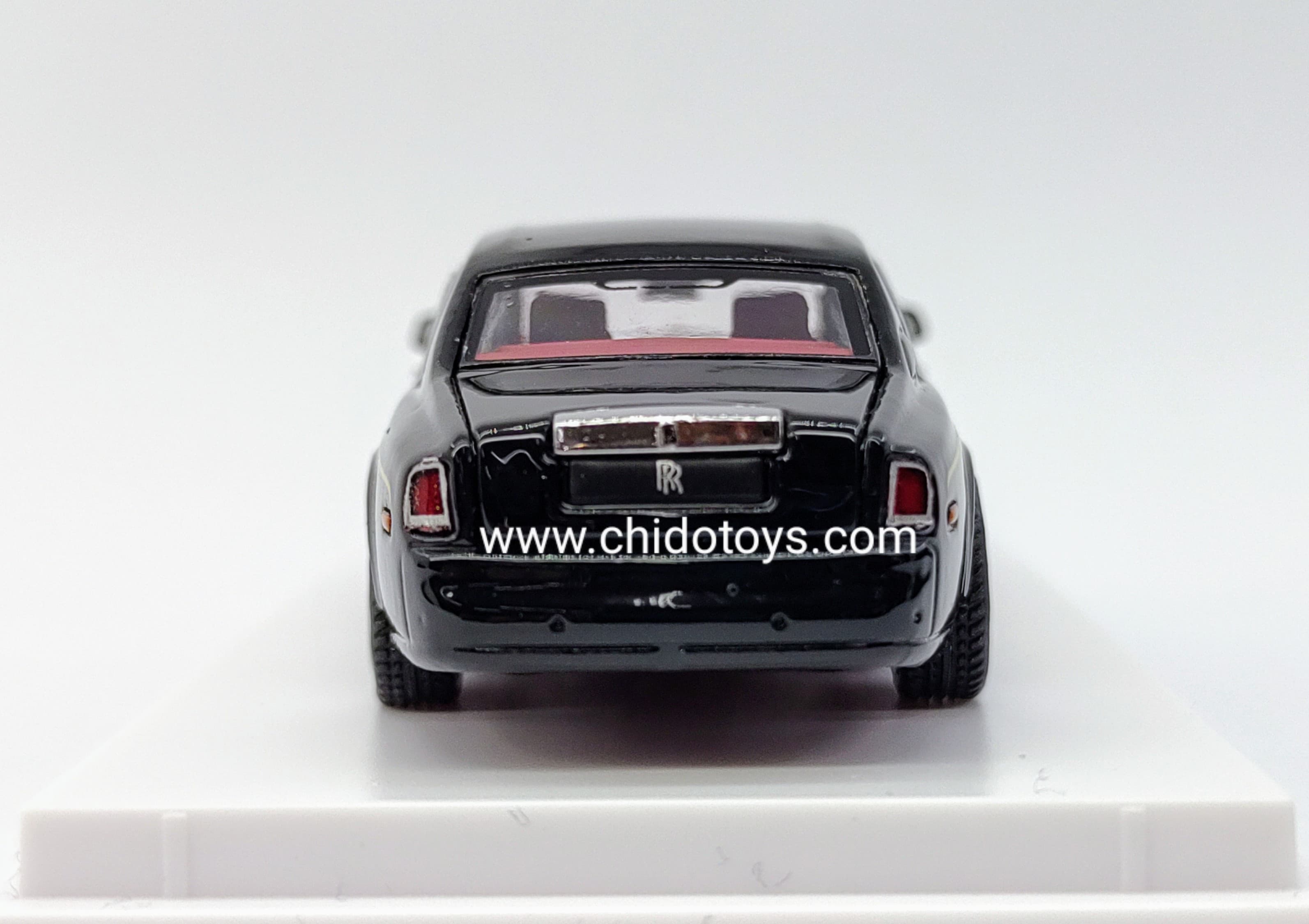 Auto a escala marca DCM, Modelo Rolls - Royce Phantom 7° Generation - Chido Toys