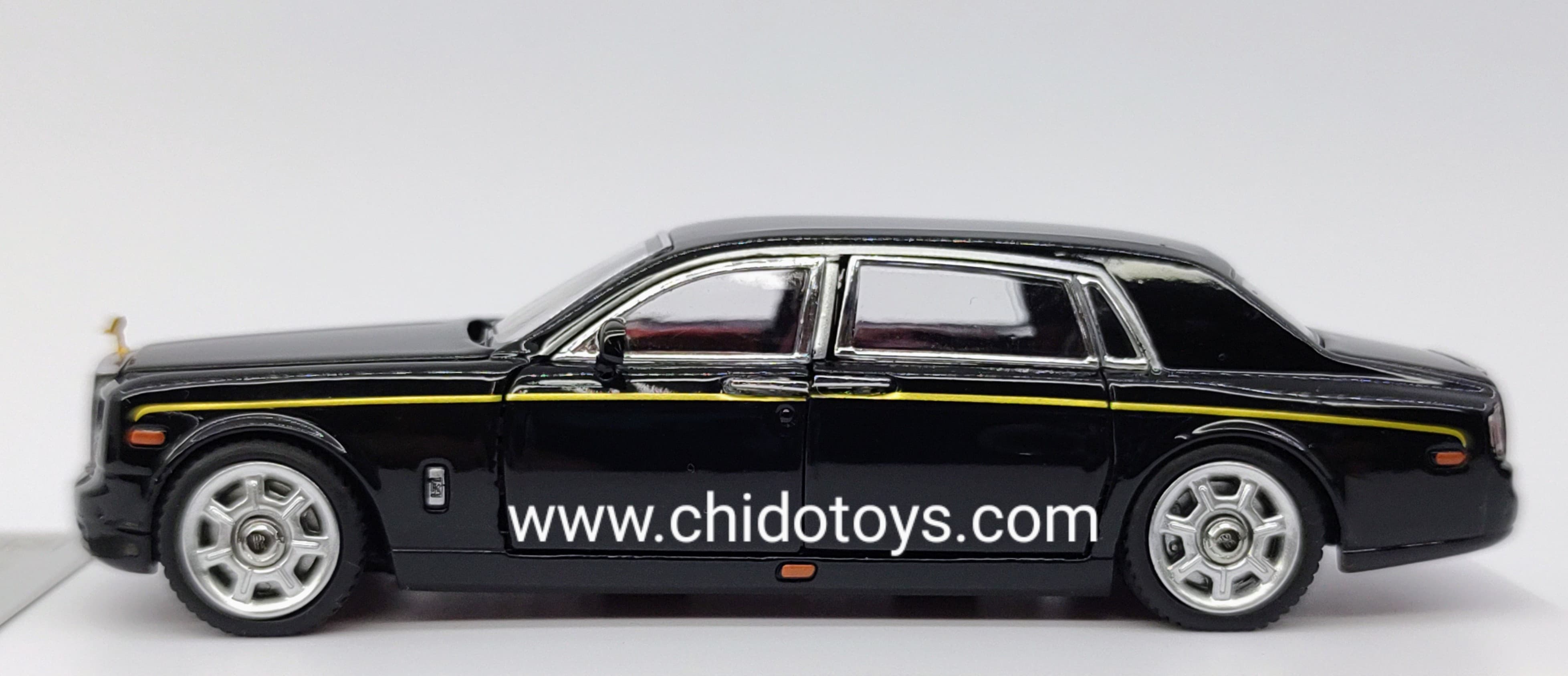 Auto a escala marca DCM, Modelo Rolls - Royce Phantom 7° Generation - Chido Toys