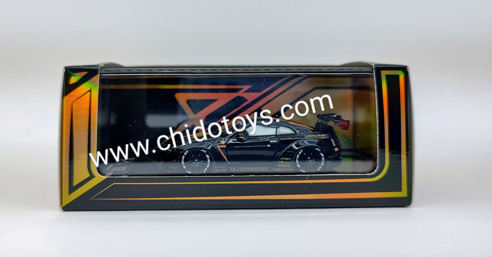 Auto a escala marca Error404, Modelo GT R R - 35 - Chido Toys