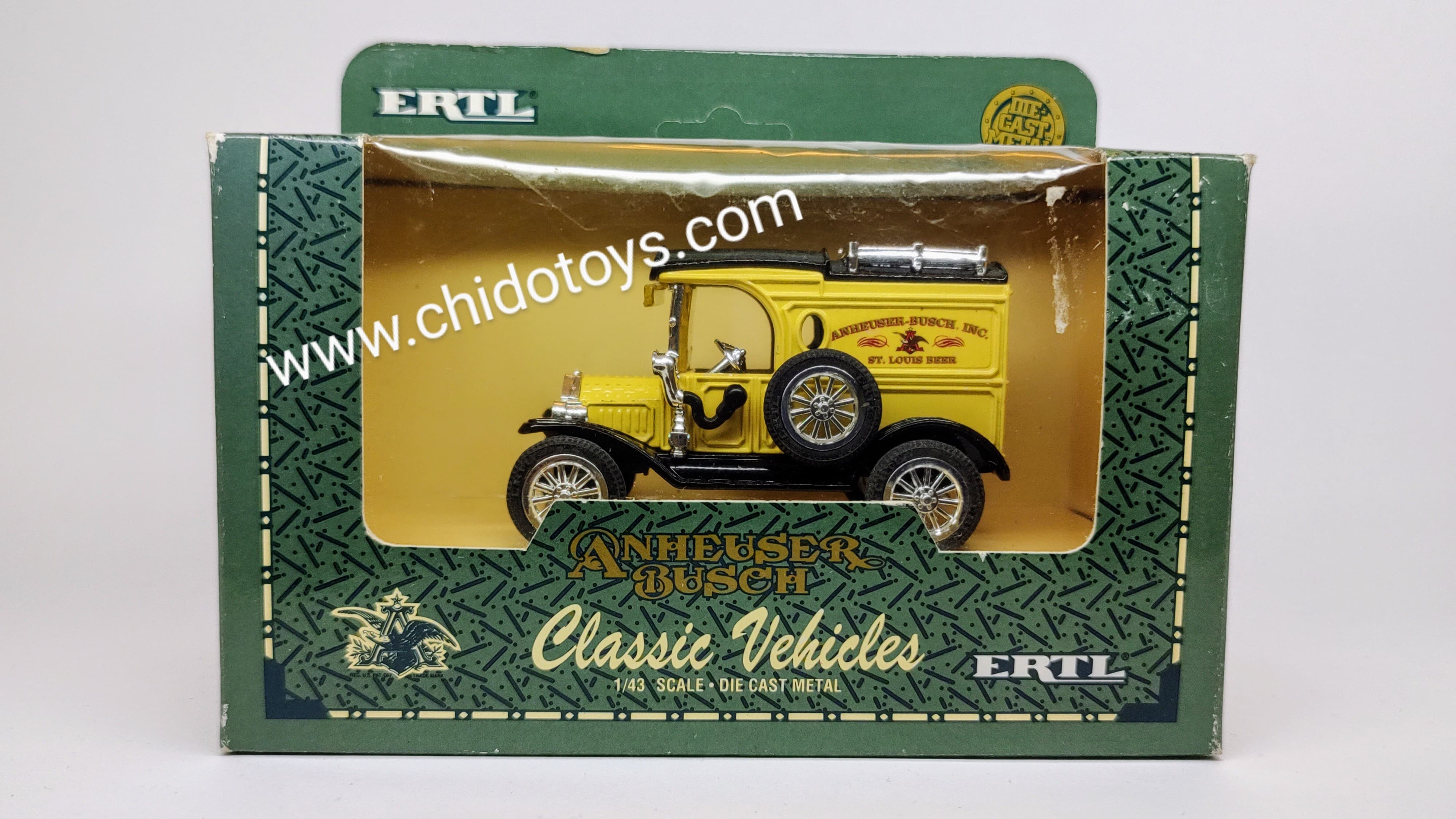 Auto a escala marca ERTL Modelo Ford Modelo "T" 1913 Delivery Van - Chido Toys