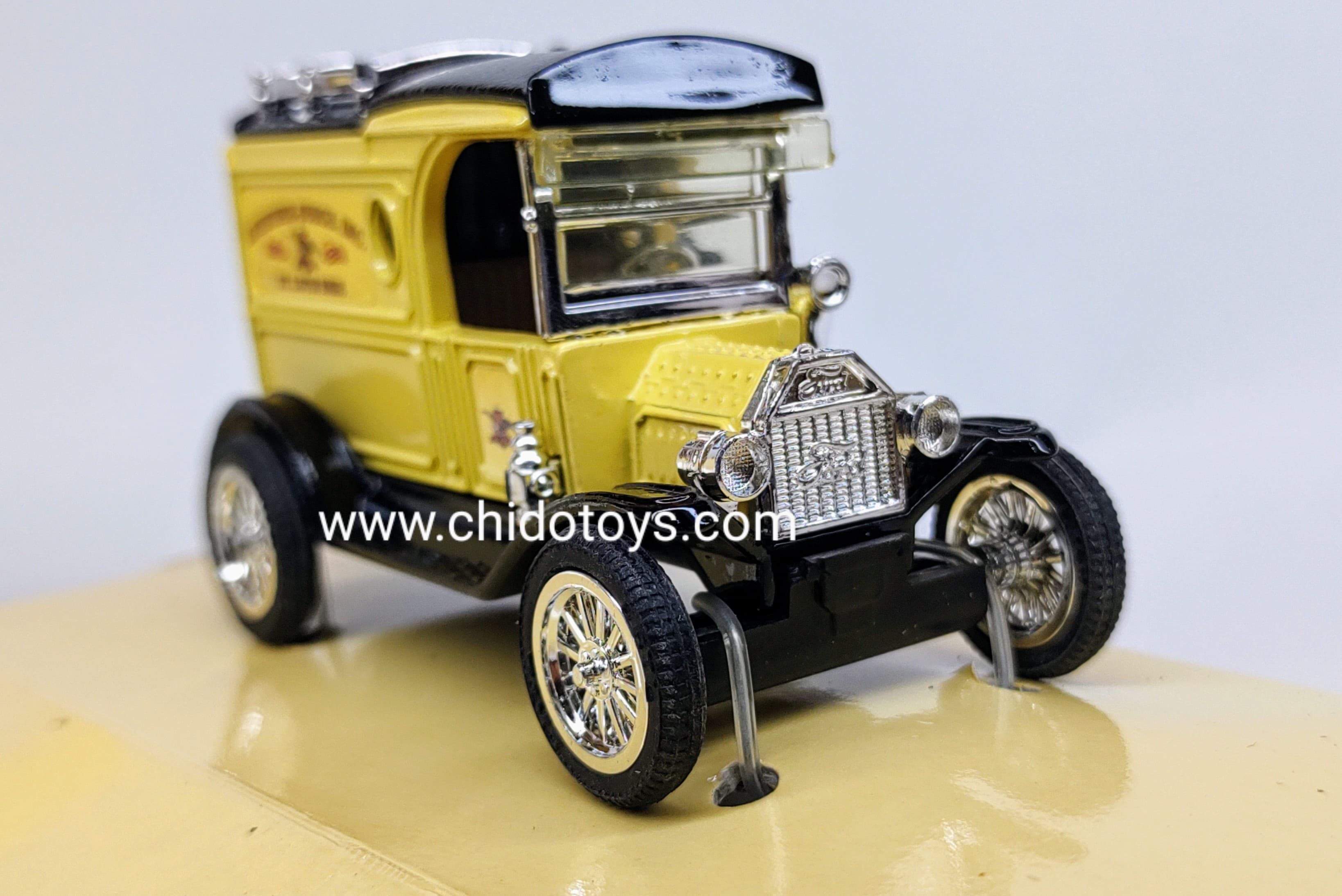 Auto a escala marca ERTL Modelo Ford Modelo "T" 1913 Delivery Van - Chido Toys