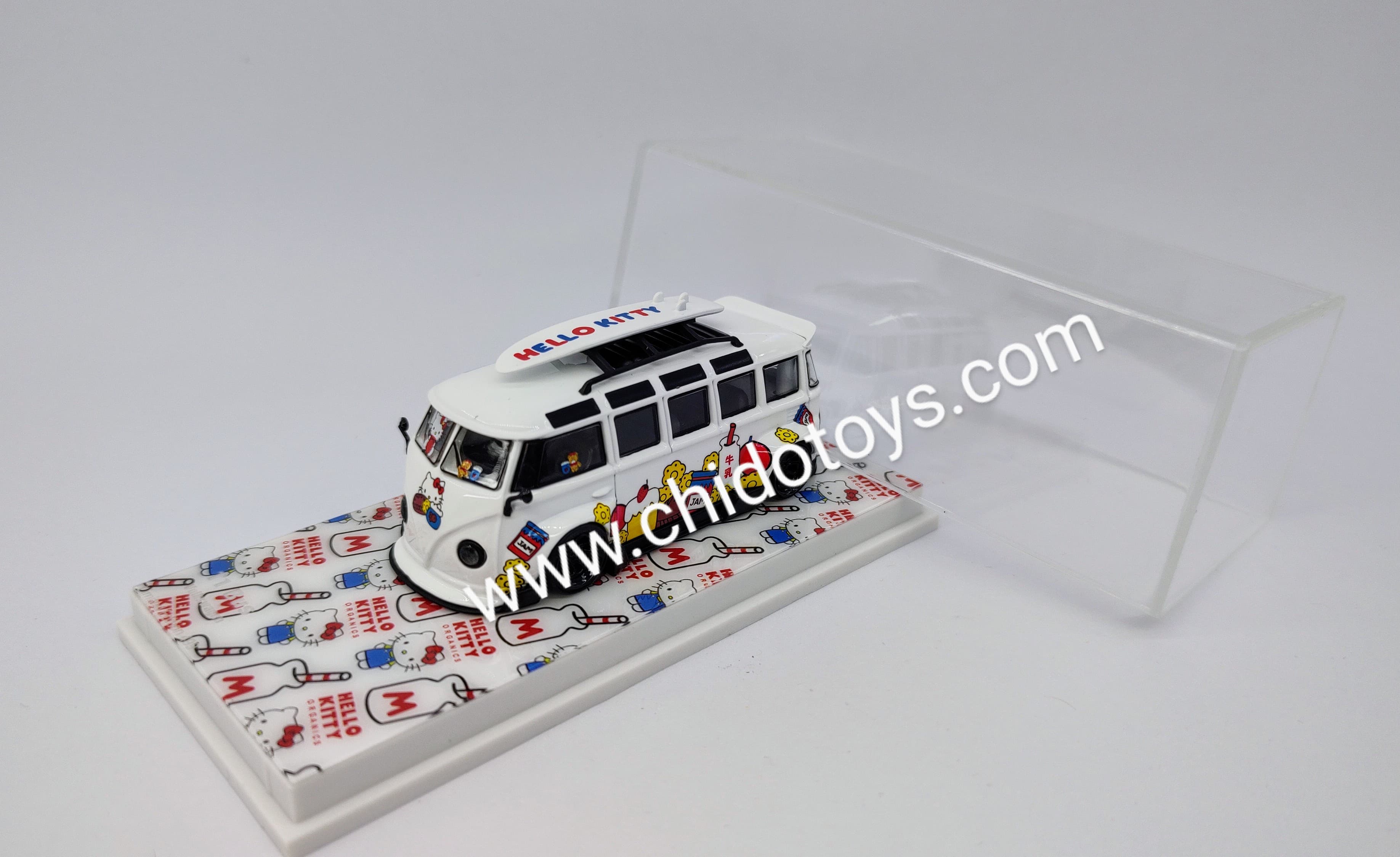 Auto a escala marca Flame Model, Modelo T1 SCHOOL BUS Rojo/blanco Wide Body Modified - Chido Toys