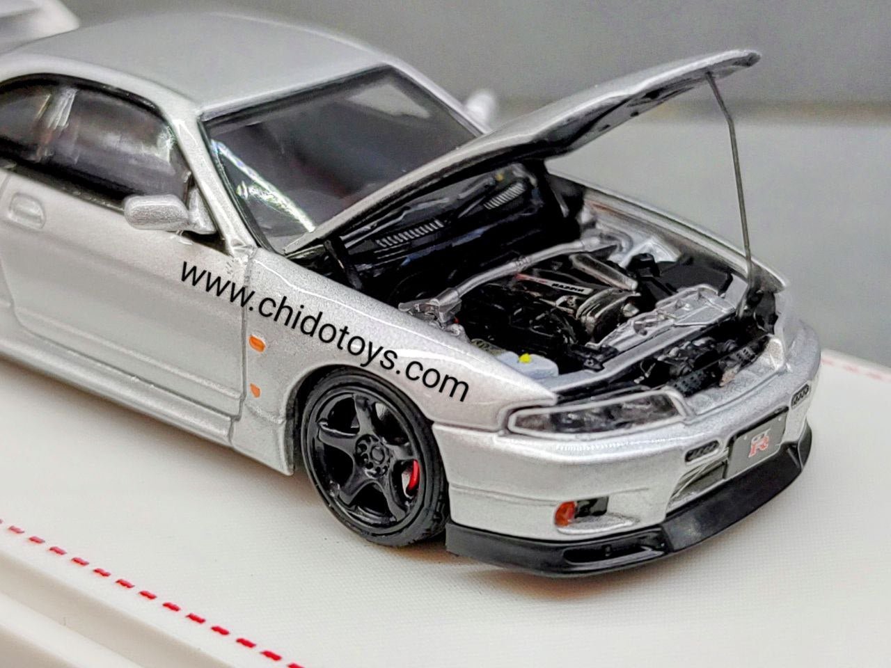 Auto a escala marca Focal Horizon, Modelo Nissan Skyline R33 - Chido Toys