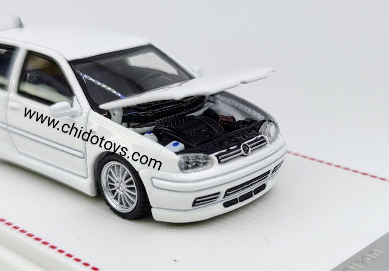 Auto a escala marca Focal, Modelo VW Golf GTI Mk4 - Chido Toys