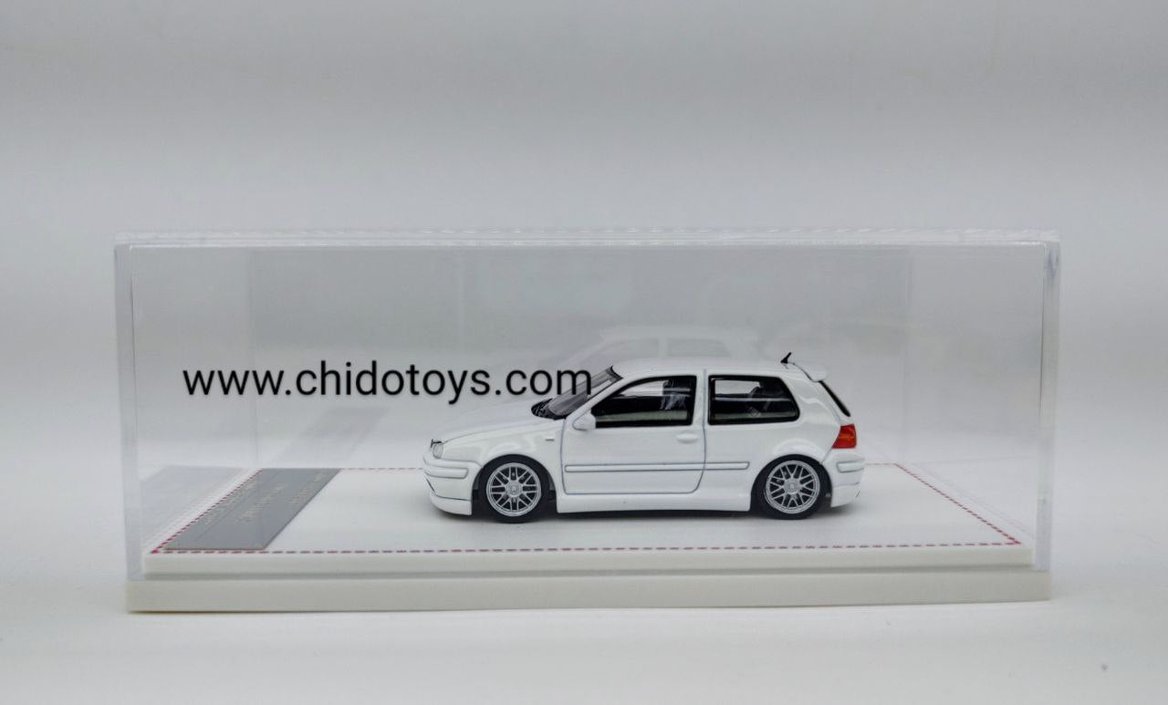 Auto a escala marca Focal, Modelo VW Golf GTI Mk4 - Chido Toys
