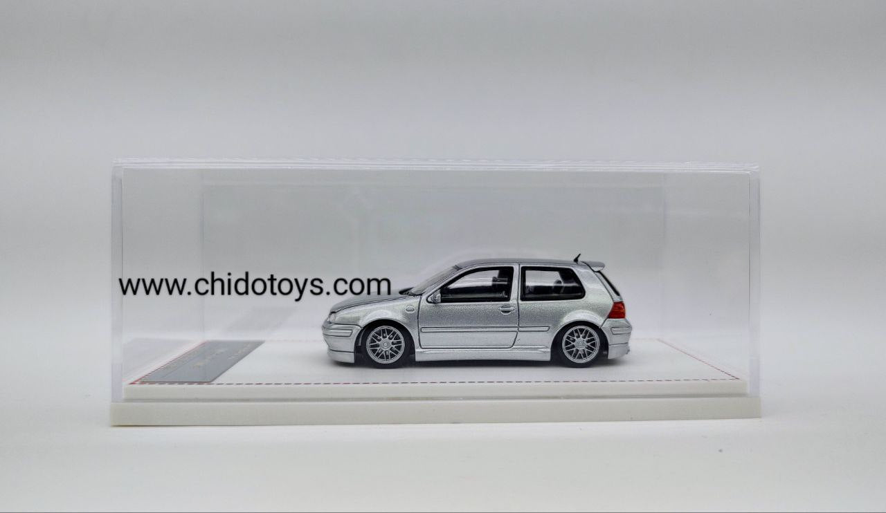 Auto a escala marca Focal, Modelo VW Golf GTI Mk4 Gris - Chido Toys