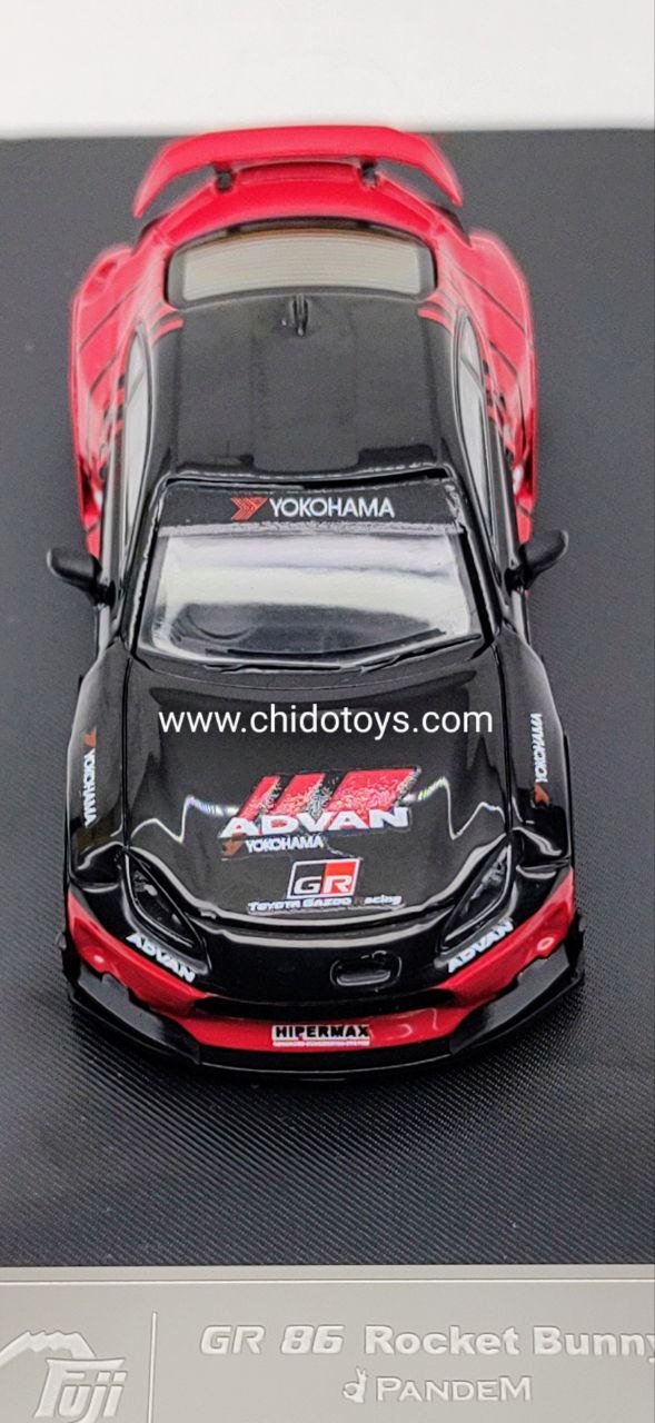 Auto a escala marca Fuji Modelo GR 86 Rocket Bunny Advan - Chido Toys