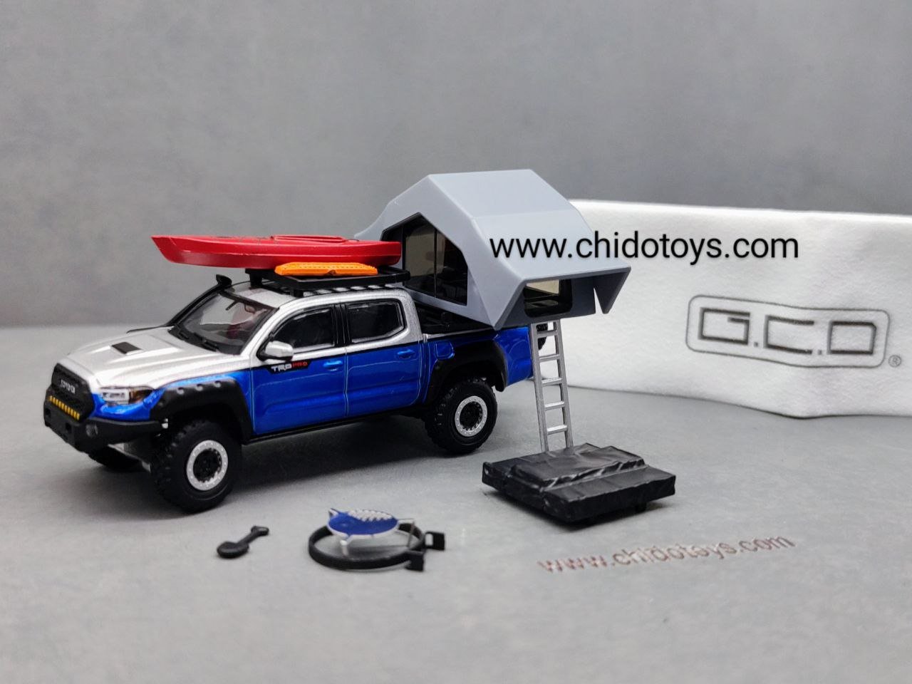 Auto a escala marca GCD, Modelo Toyota Tacoma - Chido Toys