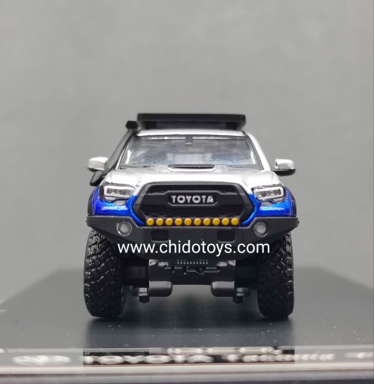 Auto a escala marca GCD, Modelo Toyota Tacoma - Chido Toys