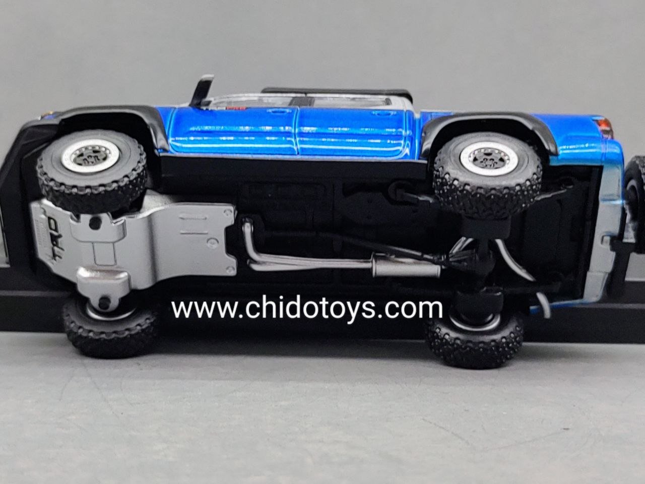 Auto a escala marca GCD, Modelo Toyota Tacoma - Chido Toys