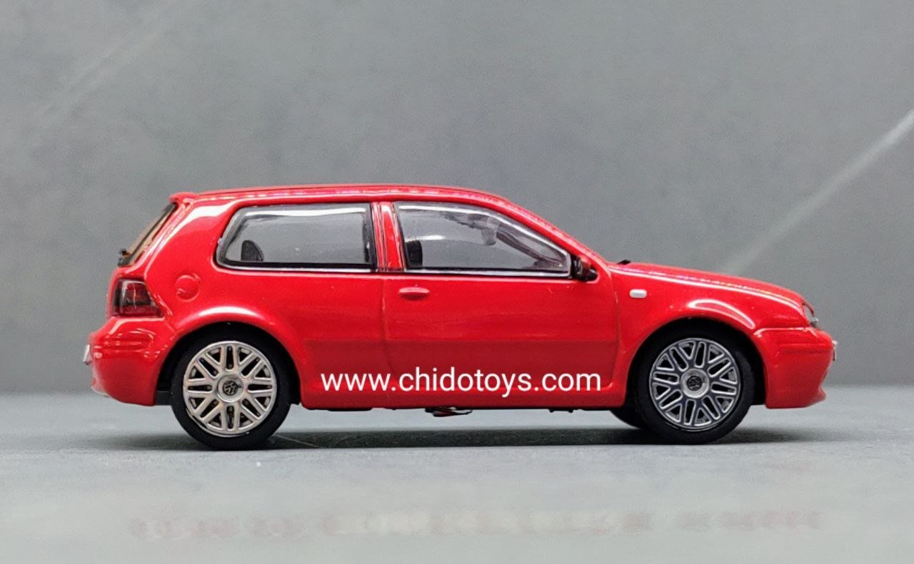 Auto a escala marca GCD, Modelo Volkswagen Golf GTI MK4 - Chido Toys
