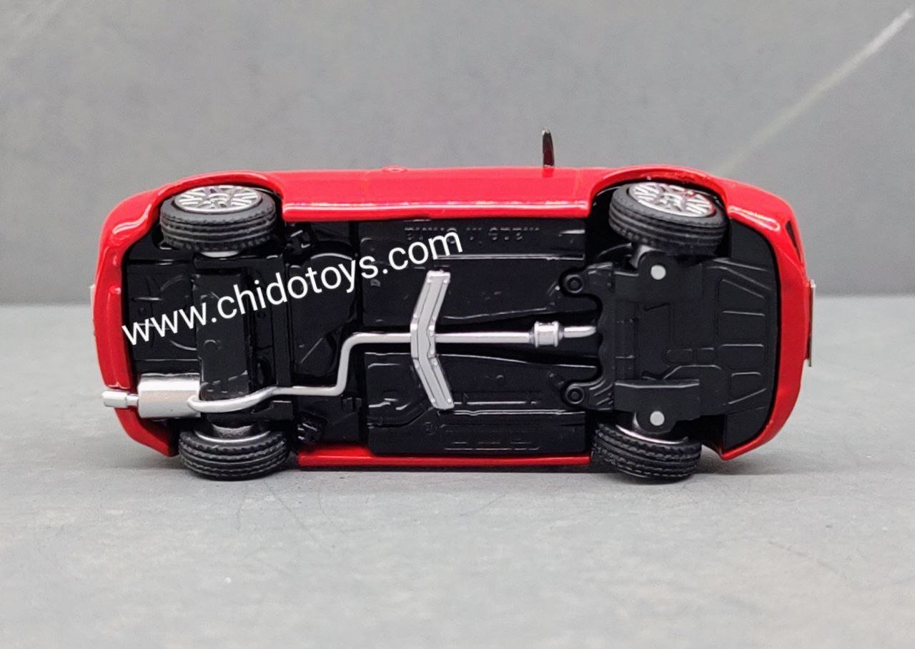 Auto a escala marca GCD, Modelo Volkswagen Golf GTI MK4 - Chido Toys