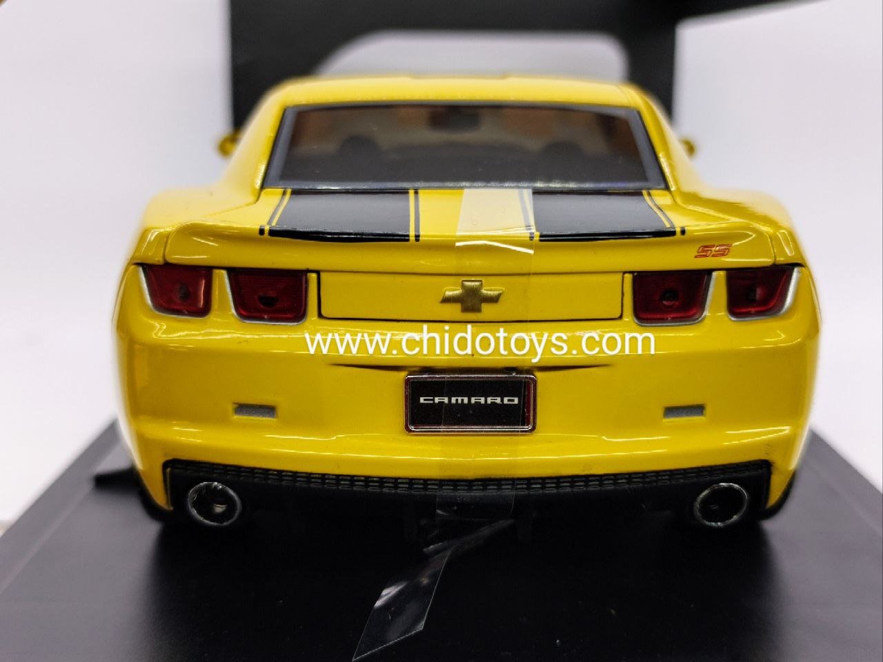 Auto a escala marca JADA, Modelo Chevrolet Camaro SS 2010 - Chido Toys