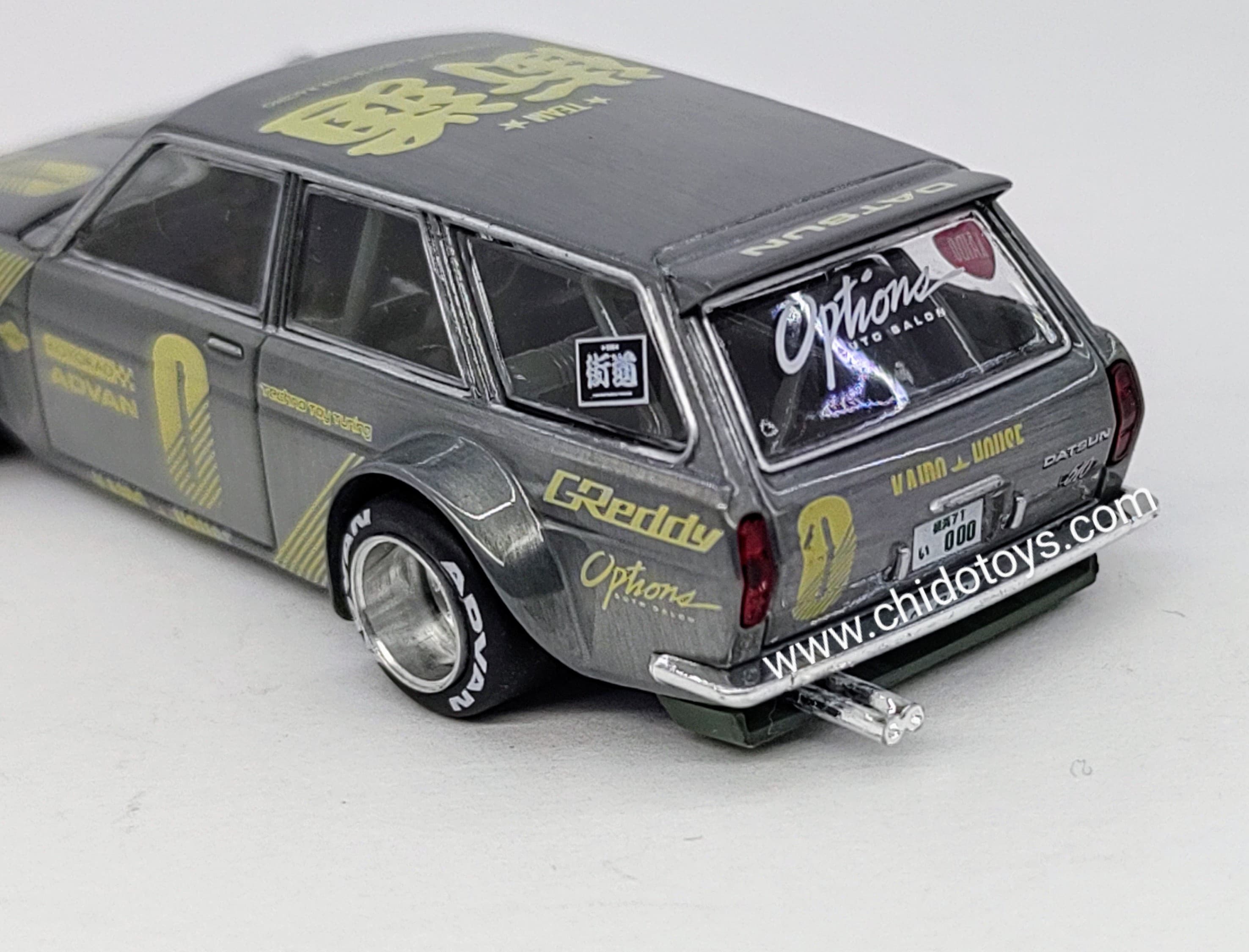 Auto a escala marca Kaido House, CHASE Datsun Wagon #010 - Chido Toys