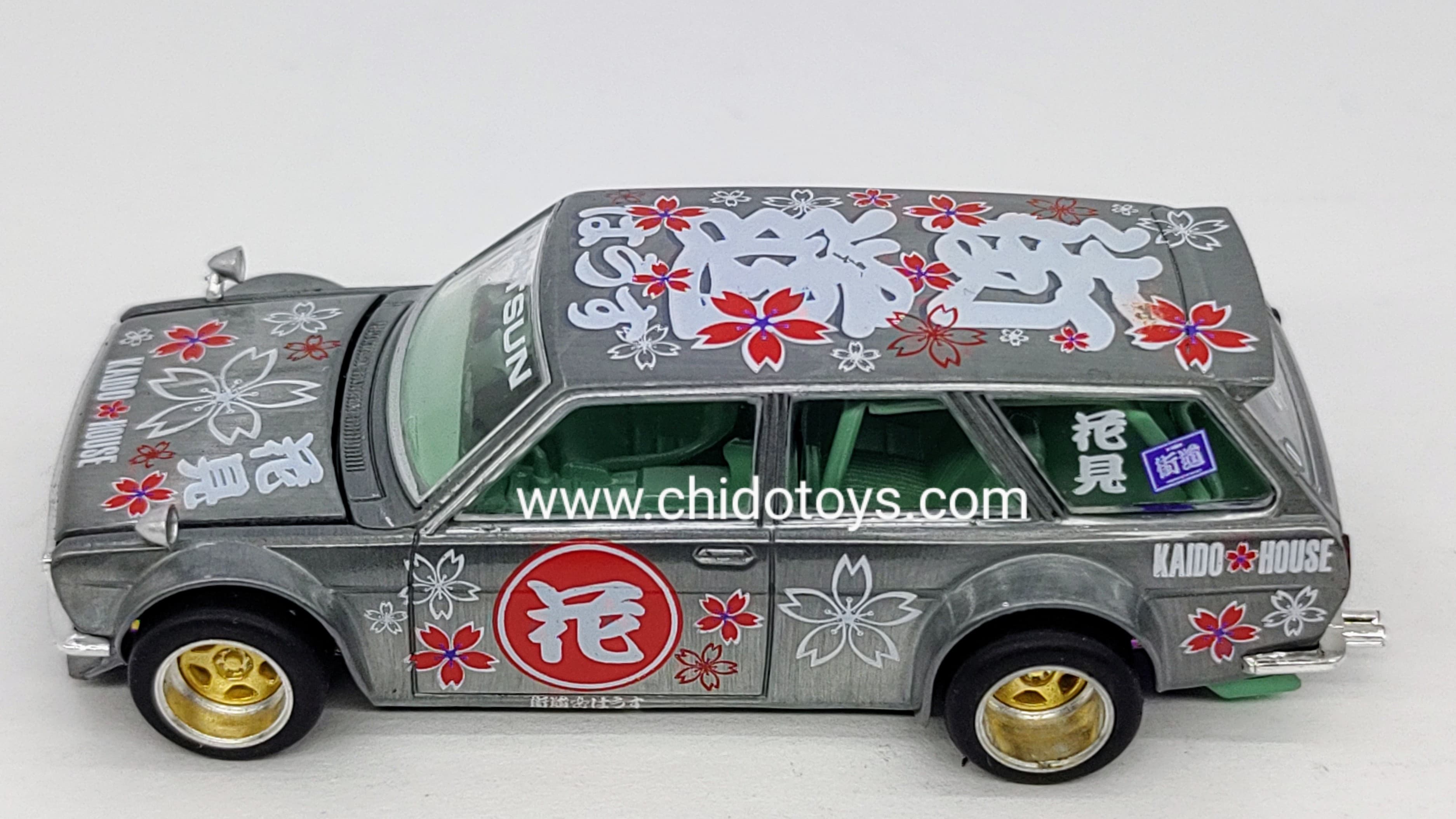 Auto a escala marca Kaido House, CHASE Datsun Wagon Hanami #013 - Chido Toys