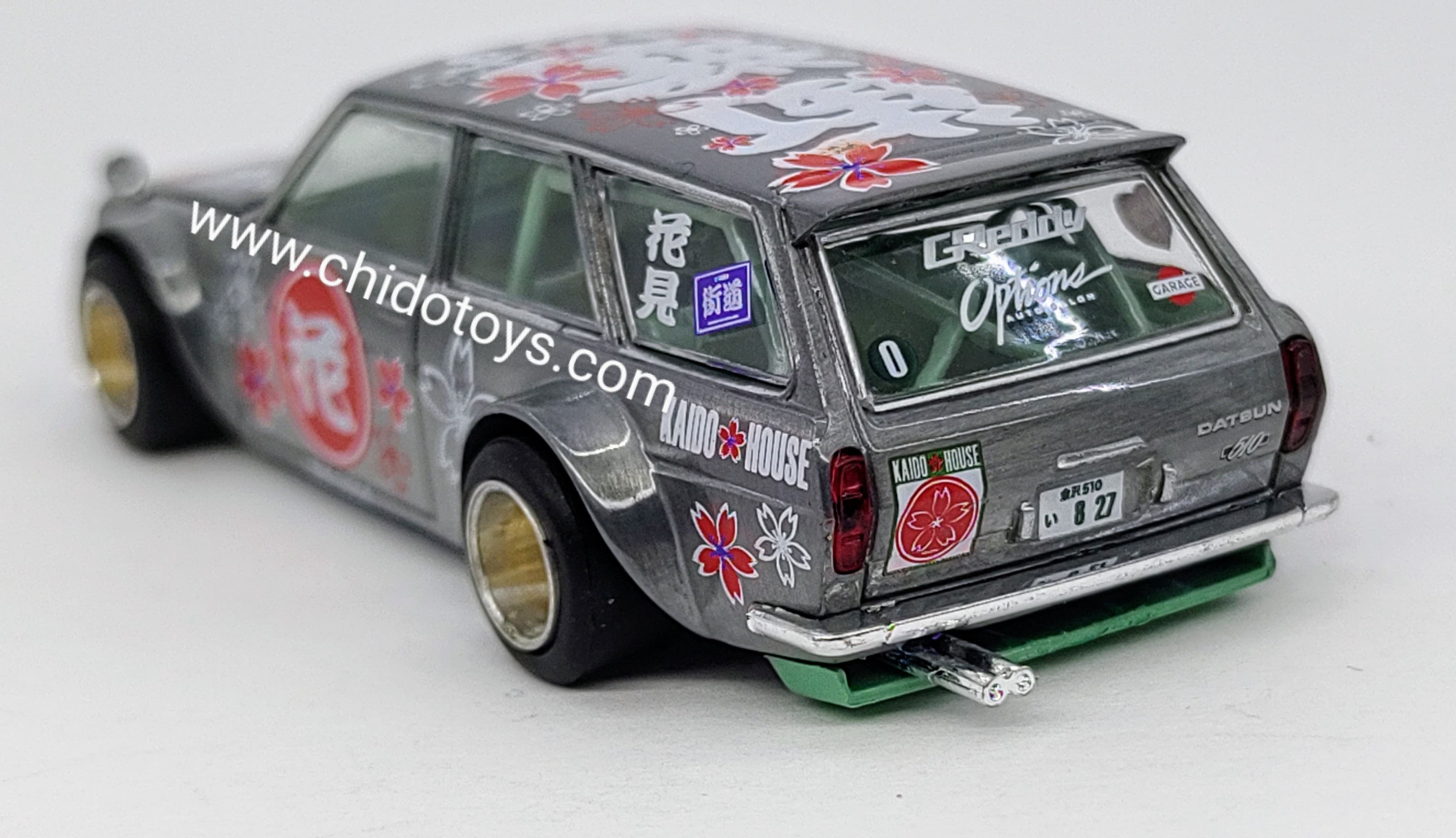 Auto a escala marca Kaido House, CHASE Datsun Wagon Hanami #013 - Chido Toys