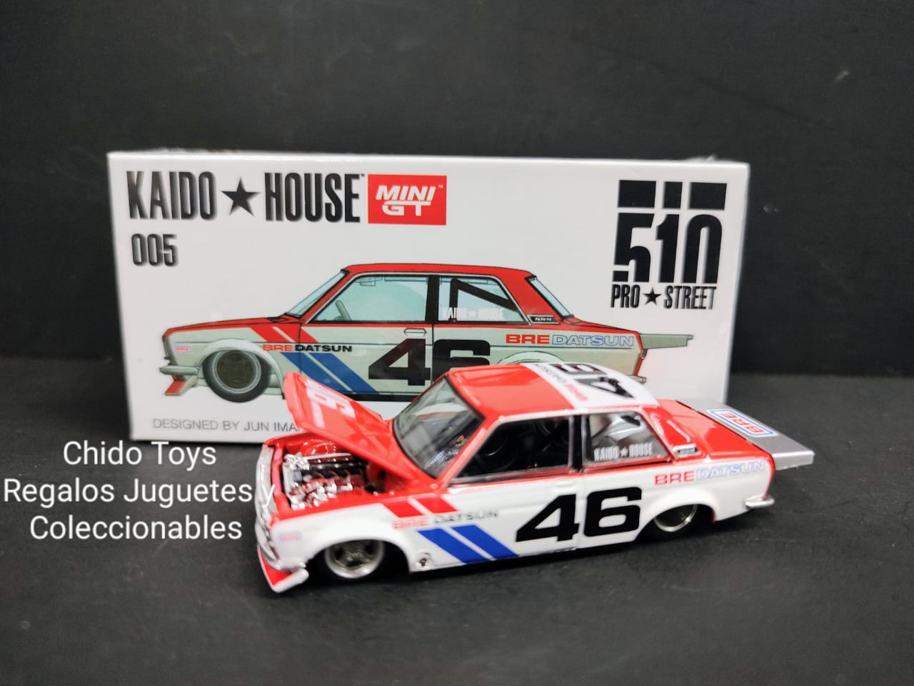 Auto a escala marca Kaido - House Mini GT, modelo Datsun 510 Pro Street, edad 14+ - Chido Toys