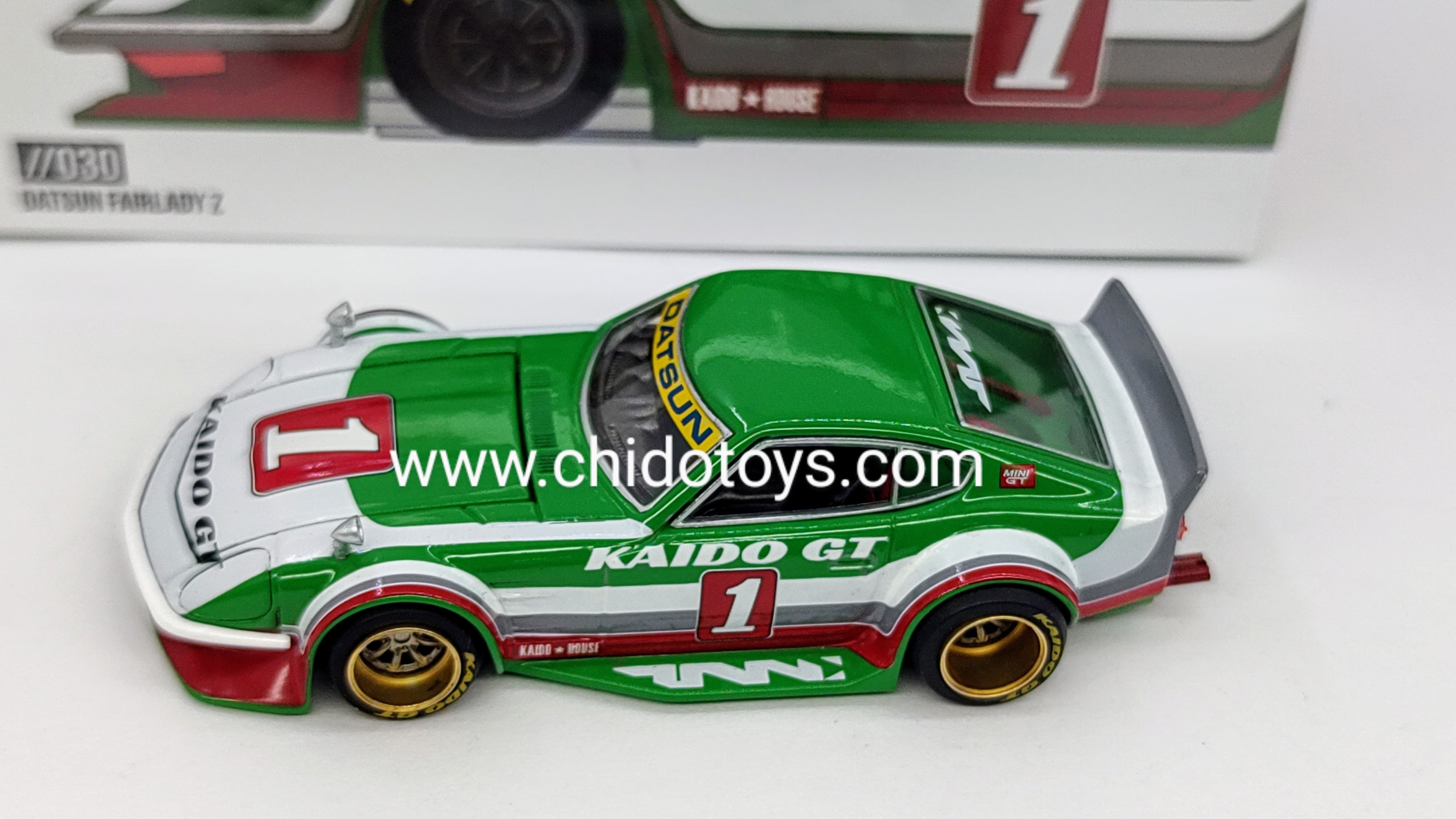 Auto a escala marca Kaido House, Modelo Chase Nissan Fairlady Z GT V2 - Chido Toys
