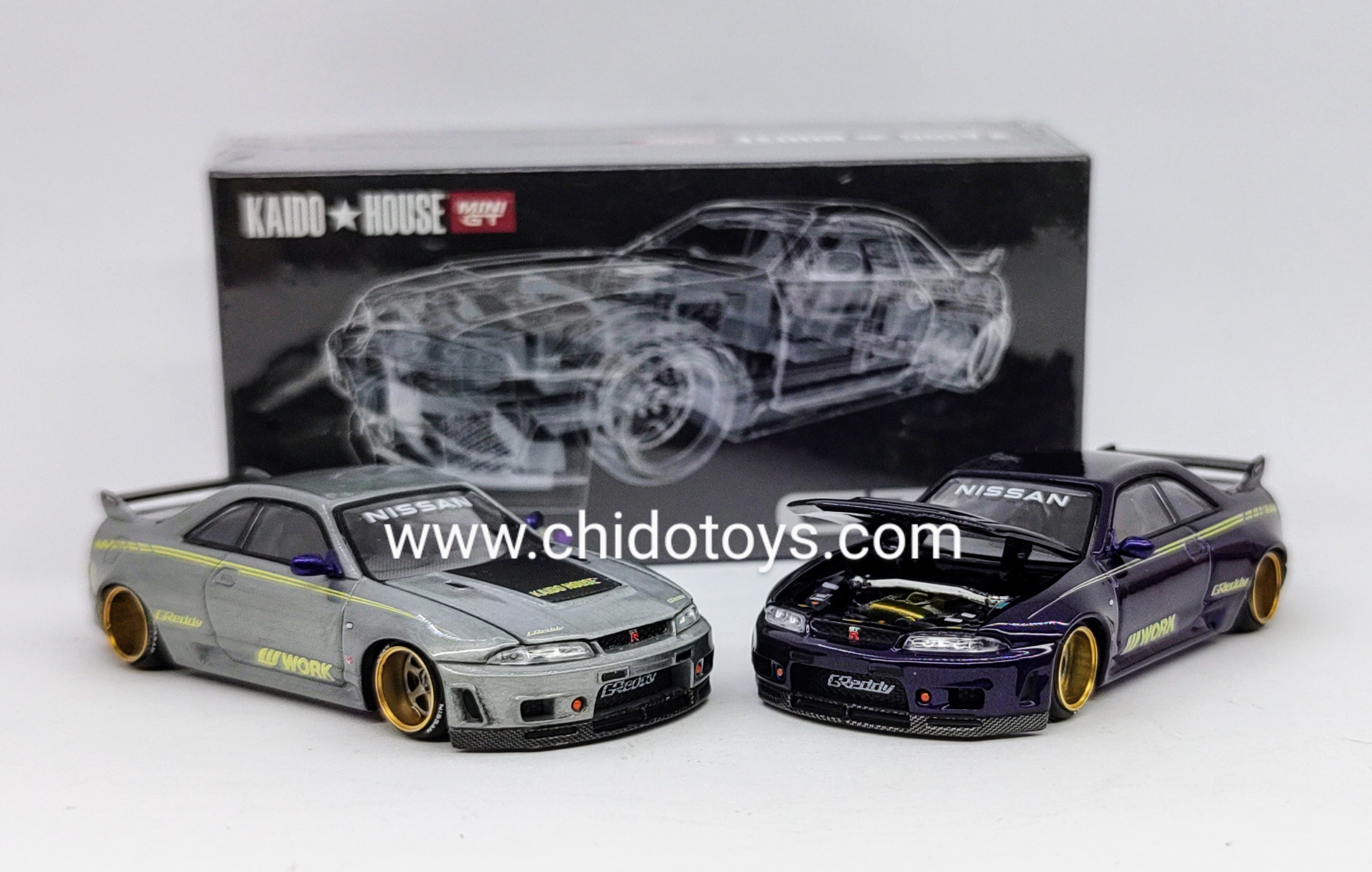 Auto a escala marca Kaido House, Modelo Chase Nissan Skyline GT - R (R33) Morado - Chido Toys