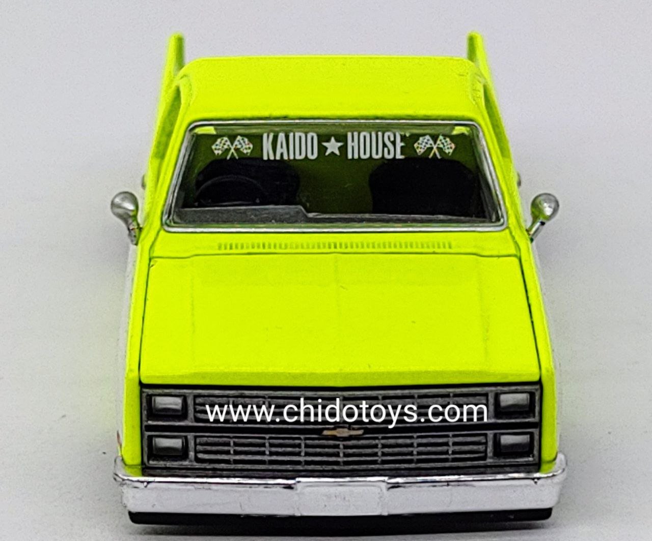 Auto a escala marca Kaido House, Modelo Chevrolet Silverado - Chido Toys