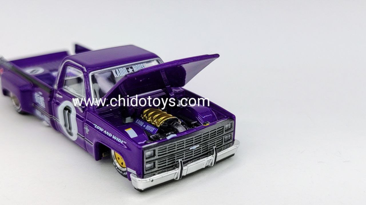 Auto a escala marca Kaido House, Modelo Chevrolet Silverado Dually KAIDO V1 - Chido Toys