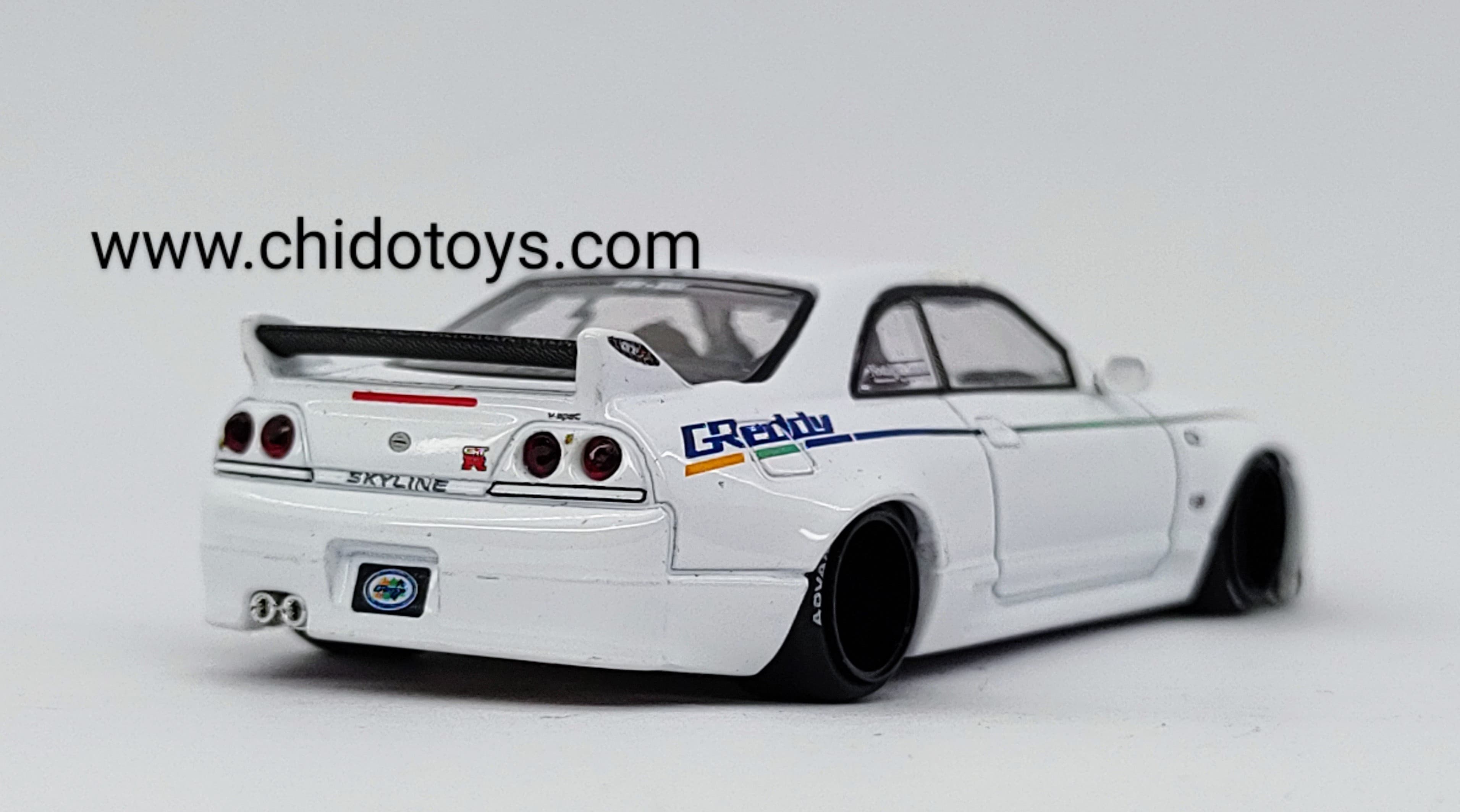 Auto a escala Marca Kaido House, Modelo Nissan Skyline GTR R33 - Chido Toys