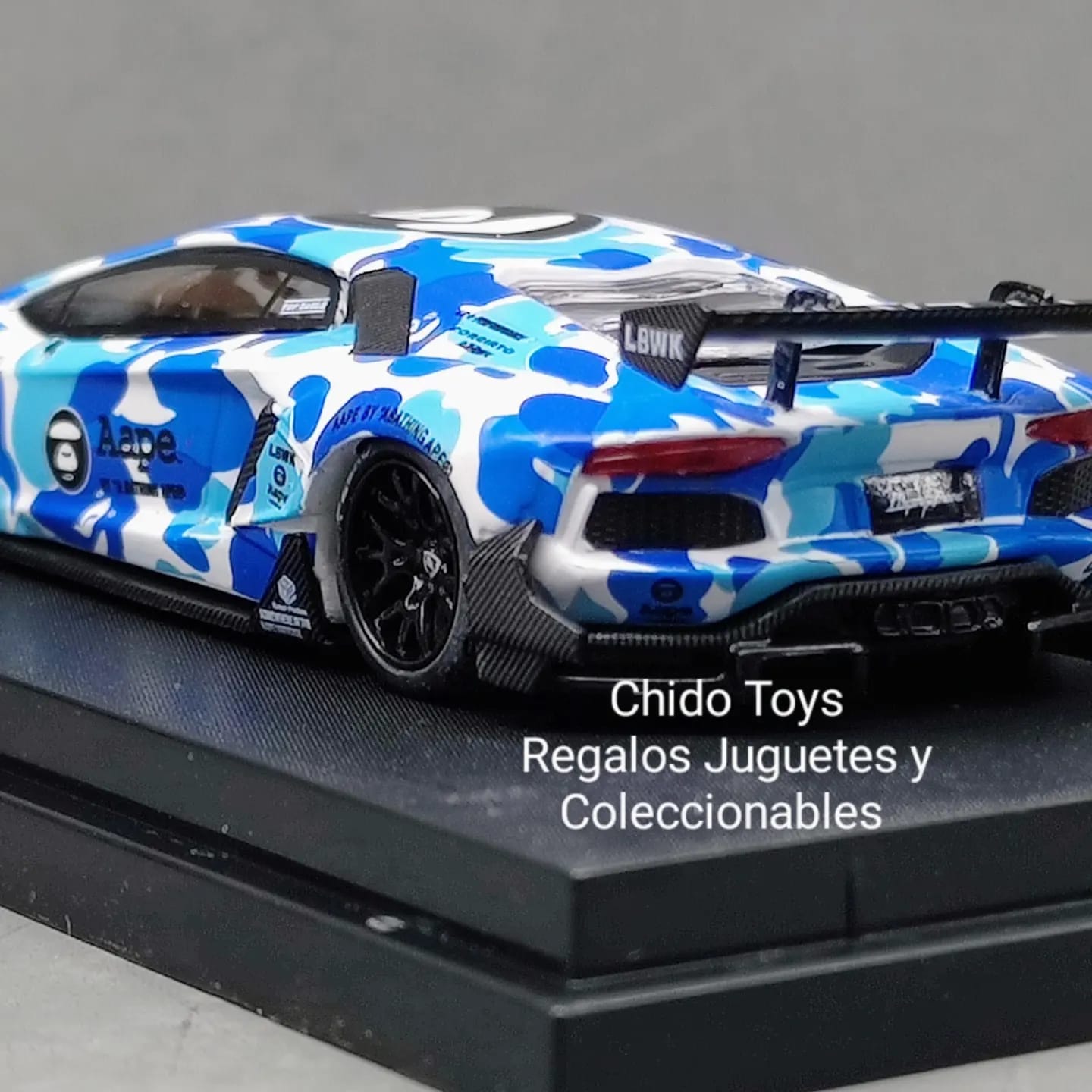 Auto a escala marca LBWK, Lamborghini Aventador A Ape Tide - Chido Toys