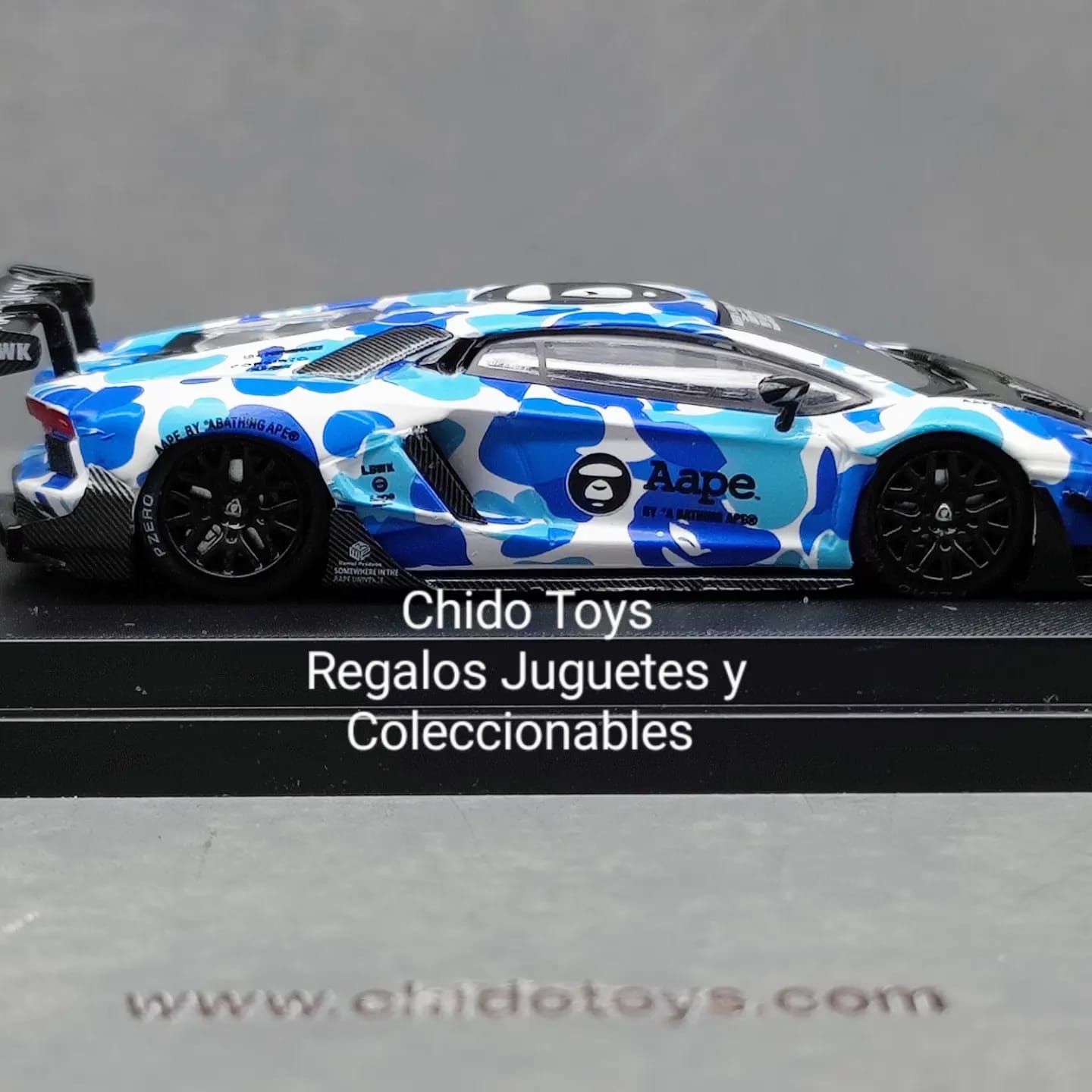 Auto a escala marca LBWK, Lamborghini Aventador A Ape Tide - Chido Toys