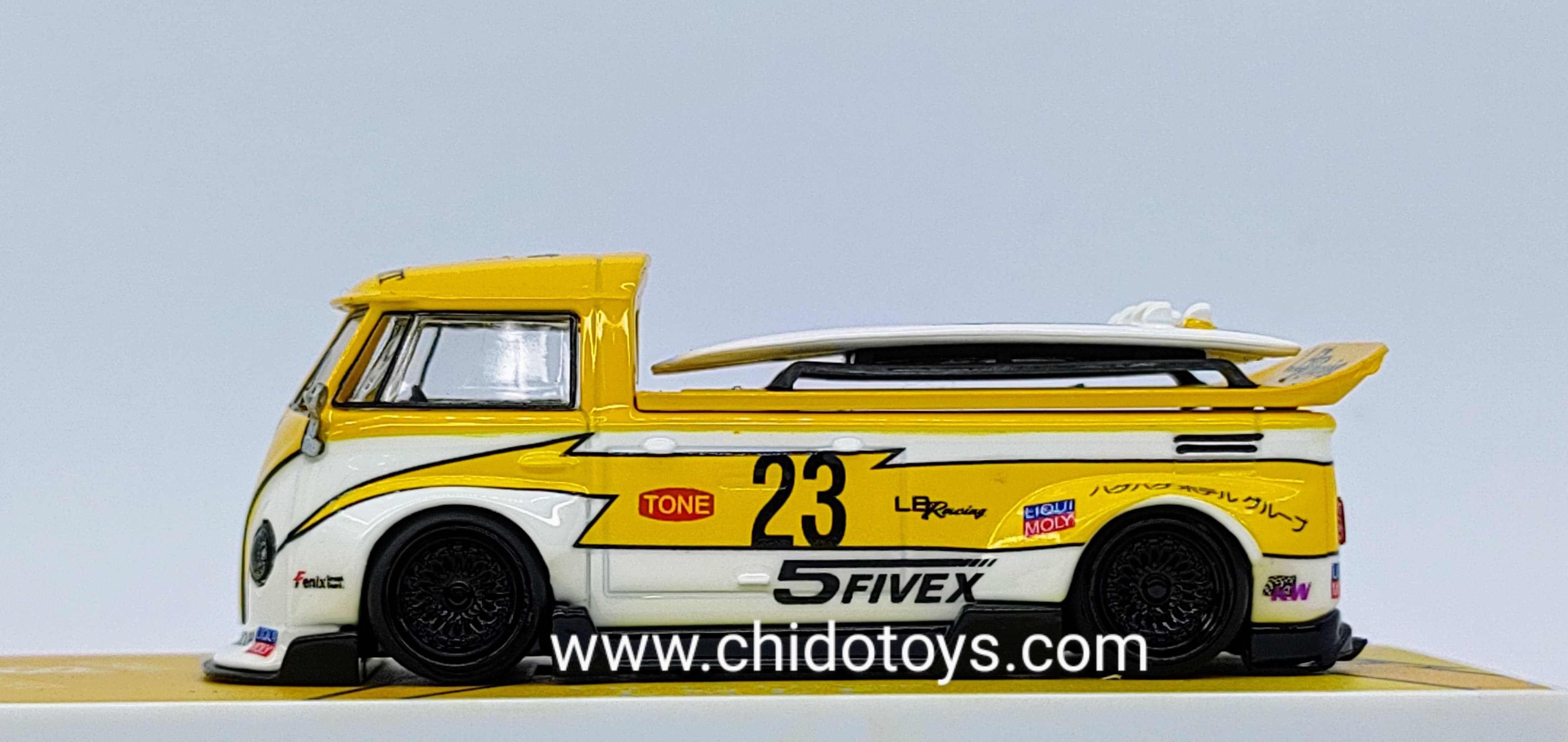 Auto a escala marca LMLF, modelo Volkswagen T1 wide - body pickup - Chido Toys