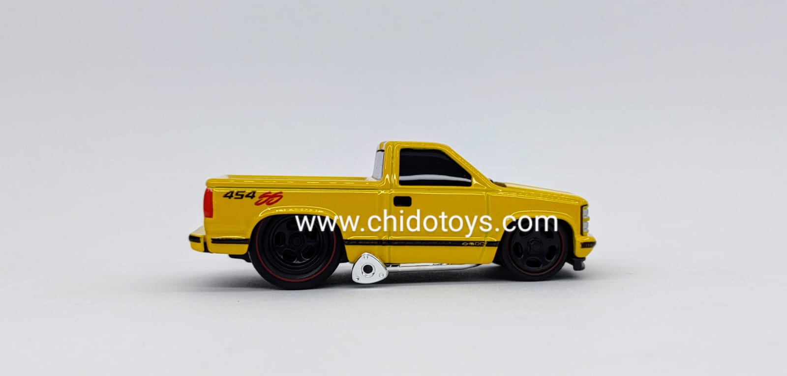 Auto a escala marca Maisto "Muscle Machines", ModeloChevrolet 454 SS Pickup 1993 - Chido Toys