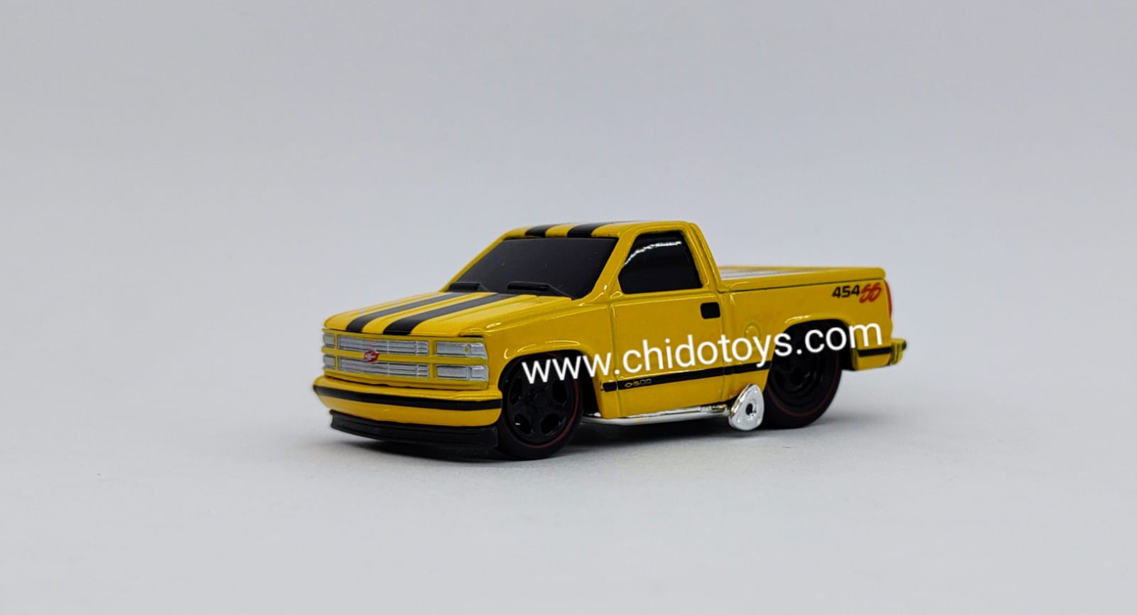 Auto a escala marca Maisto "Muscle Machines", ModeloChevrolet 454 SS Pickup 1993 - Chido Toys