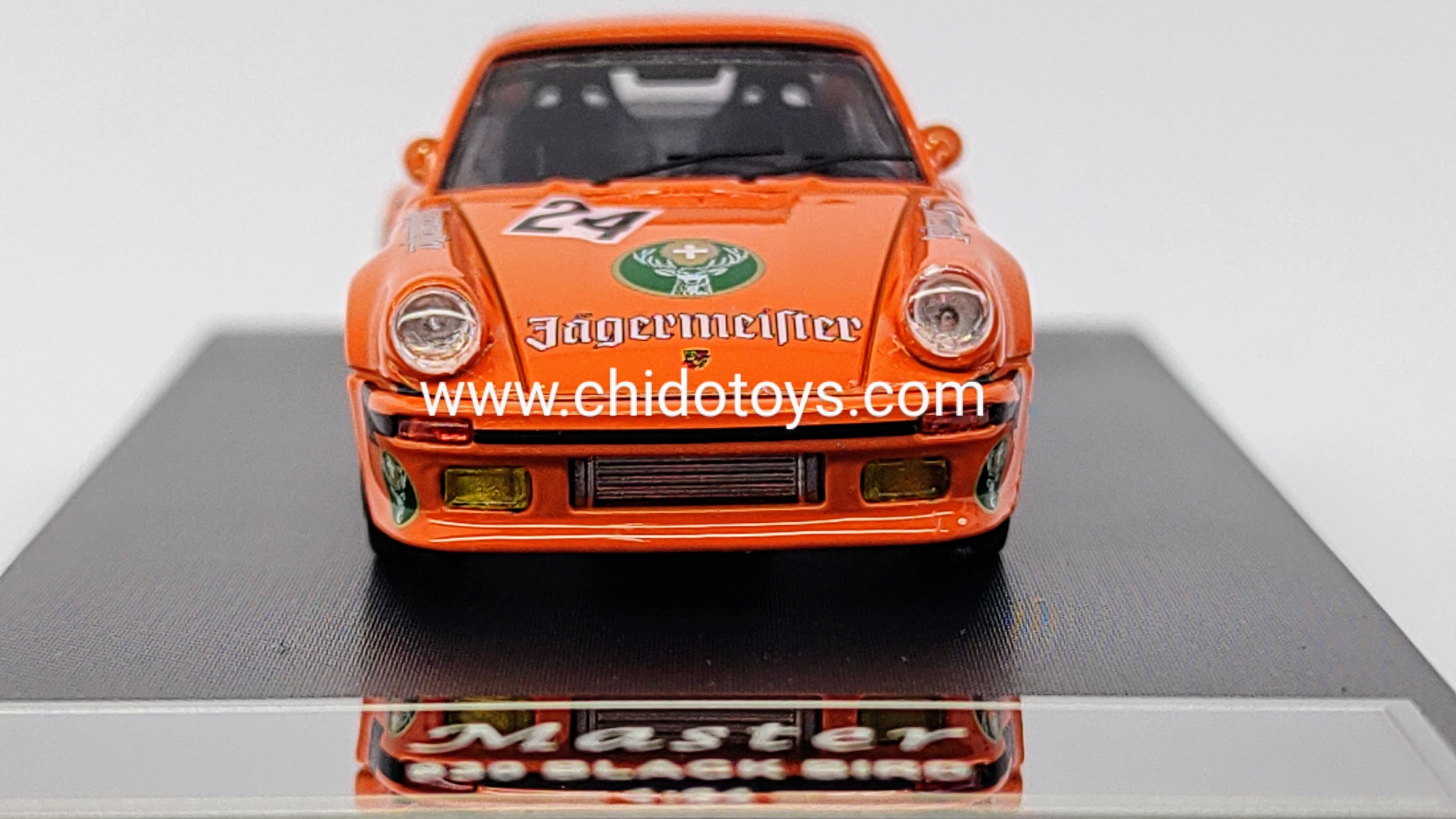 Auto a escala marca Máster, Modelo 911 (930) Turbo, Jagermeister livery - Chido Toys