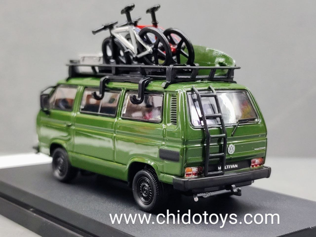 Auto a escala marca Master Modelo Volkswagen T3 Multivan - Chido Toys