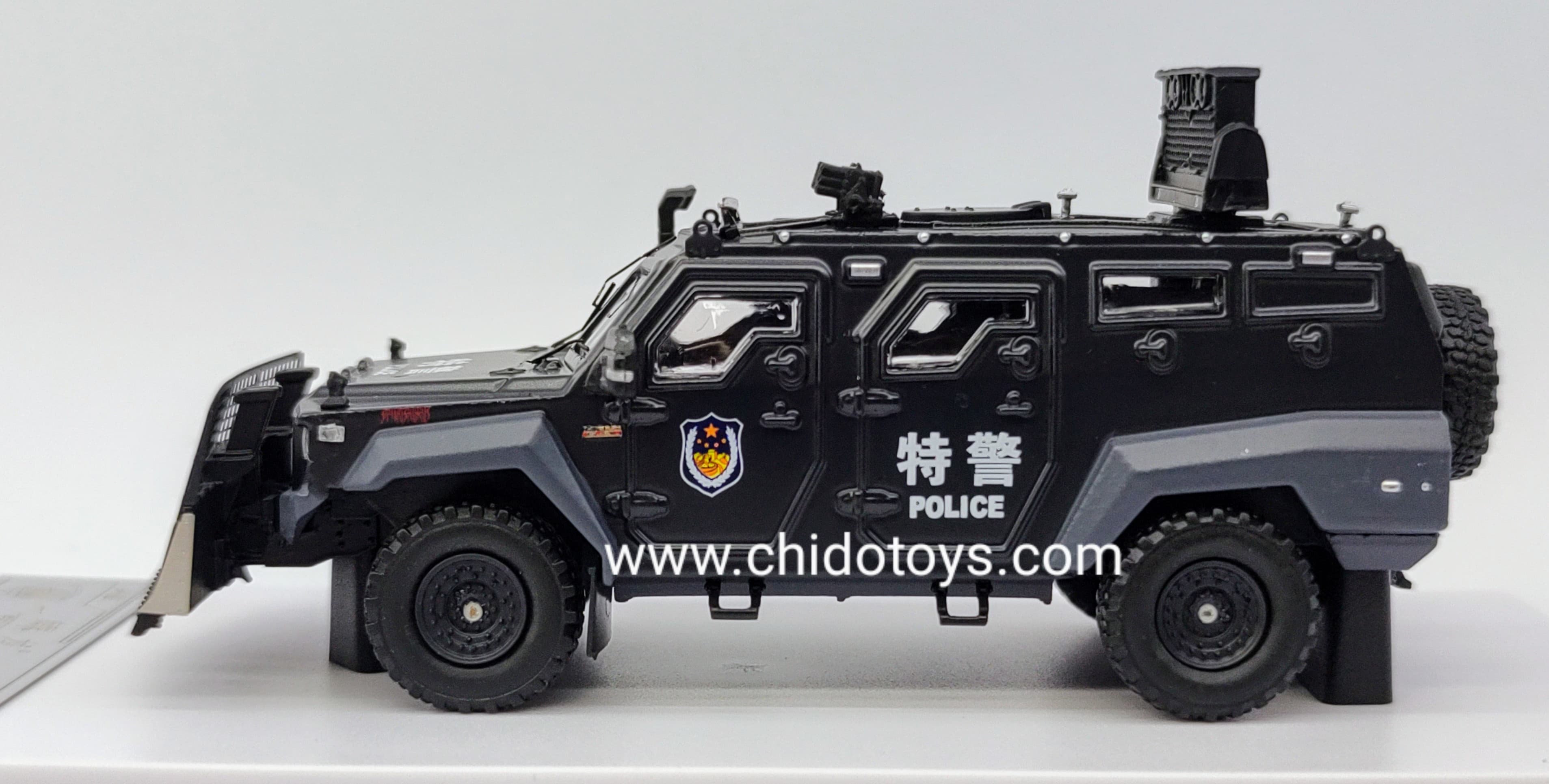 Auto a escala marca MB, modelo Spinosaurus - Chido Toys