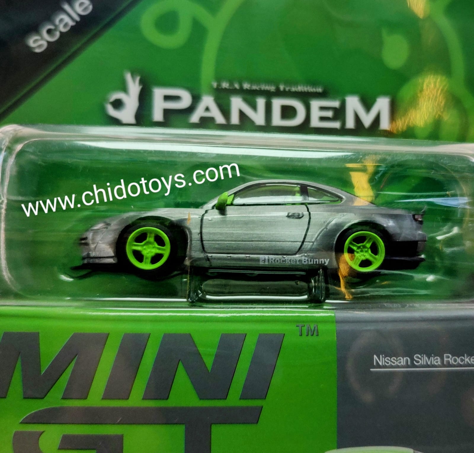 Auto a escala marca Mini GT, Chase Nissan Silvia Rocket Bunny - Chido Toys