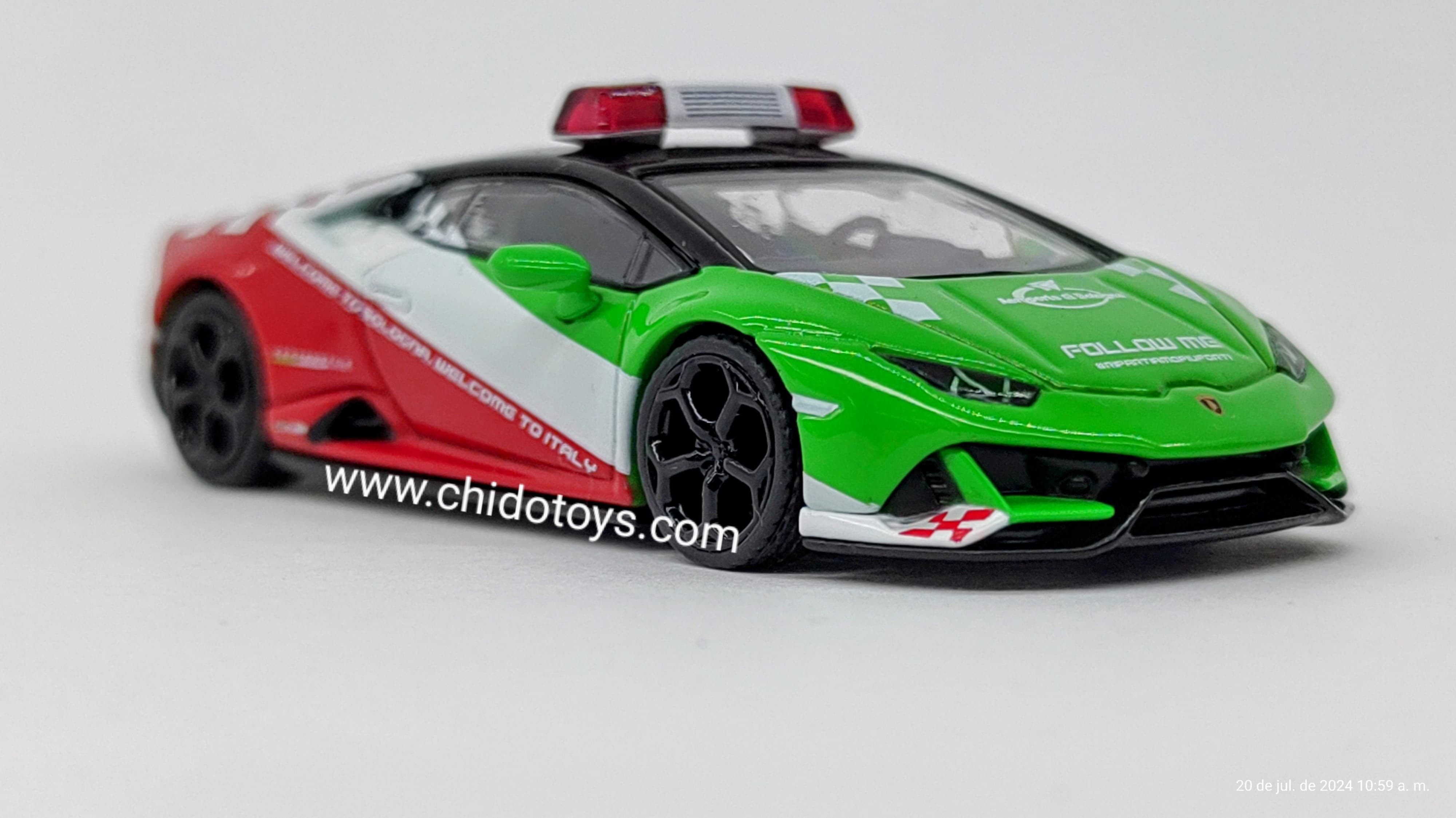 Auto a escala marca Mini GT Lamborghini Huracán EVO Bologna Airport 2020 - Chido Toys